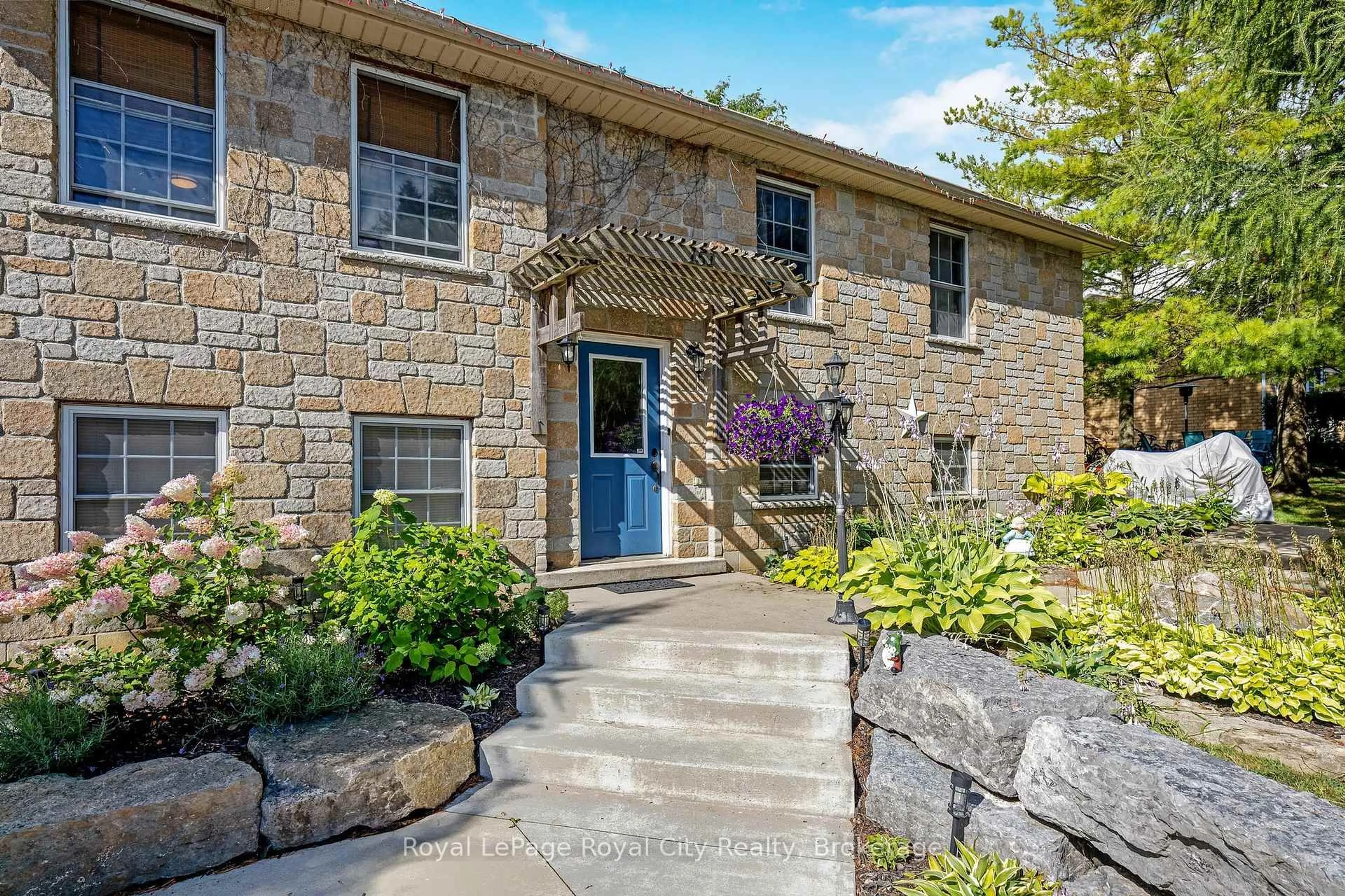 Home with brick exterior material, street for 151 Queen St, Guelph/Eramosa Ontario N0B 2K0