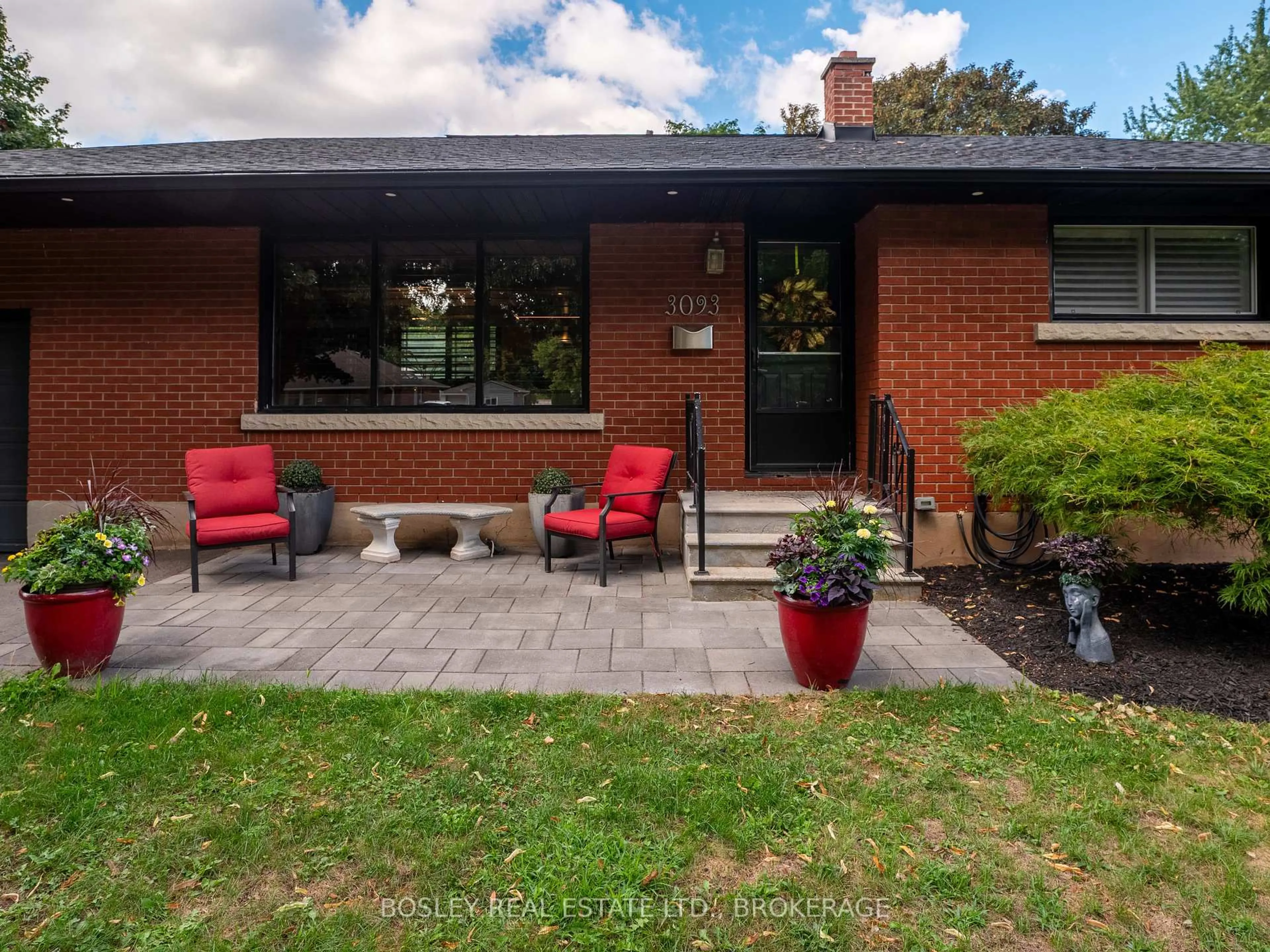 Home with brick exterior material, street for 3093 St. Andrew Ave, Niagara Falls Ontario L2J 2R7