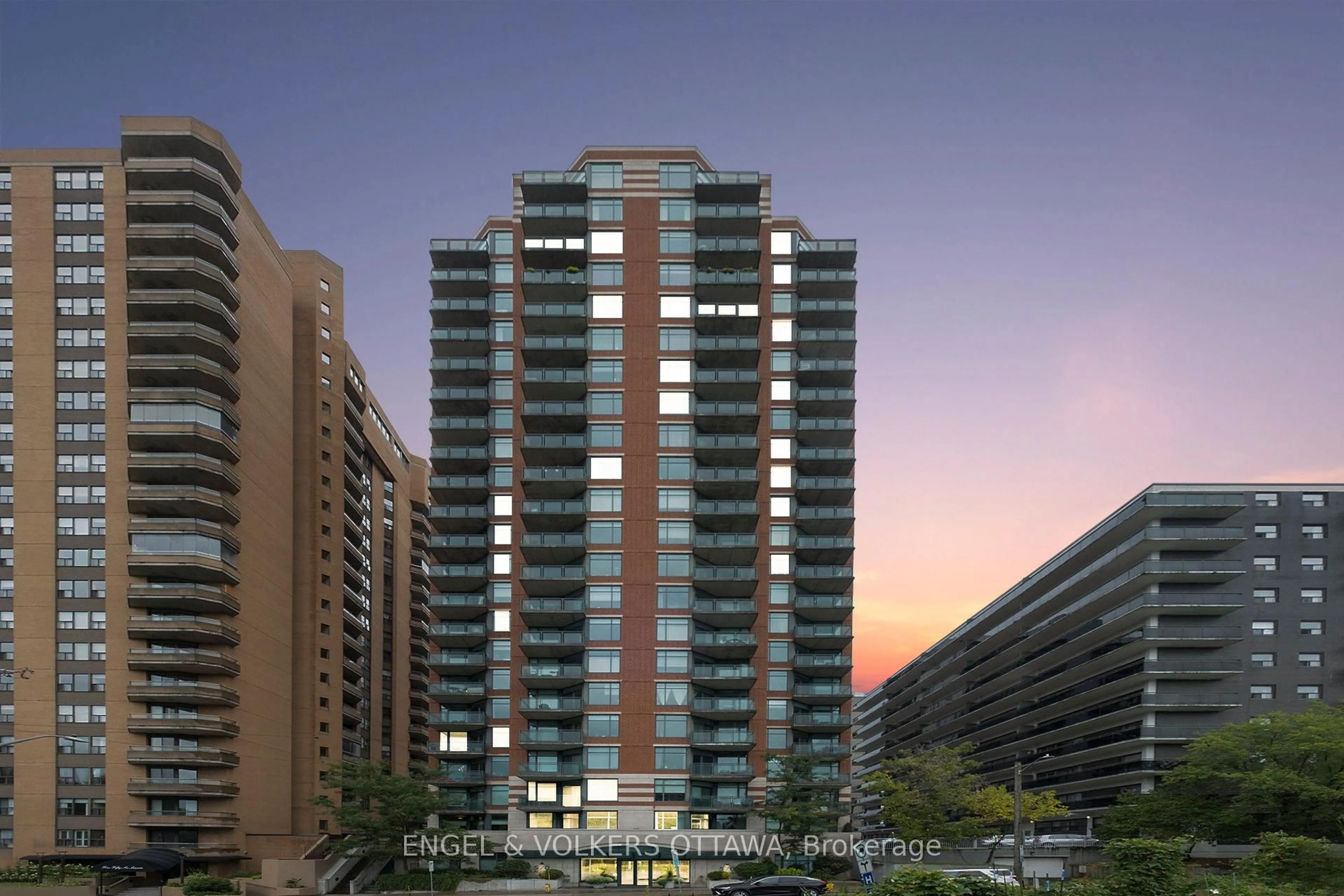 Unknown for 570 Laurier Ave #203, Ottawa Ontario K1R 1C8
