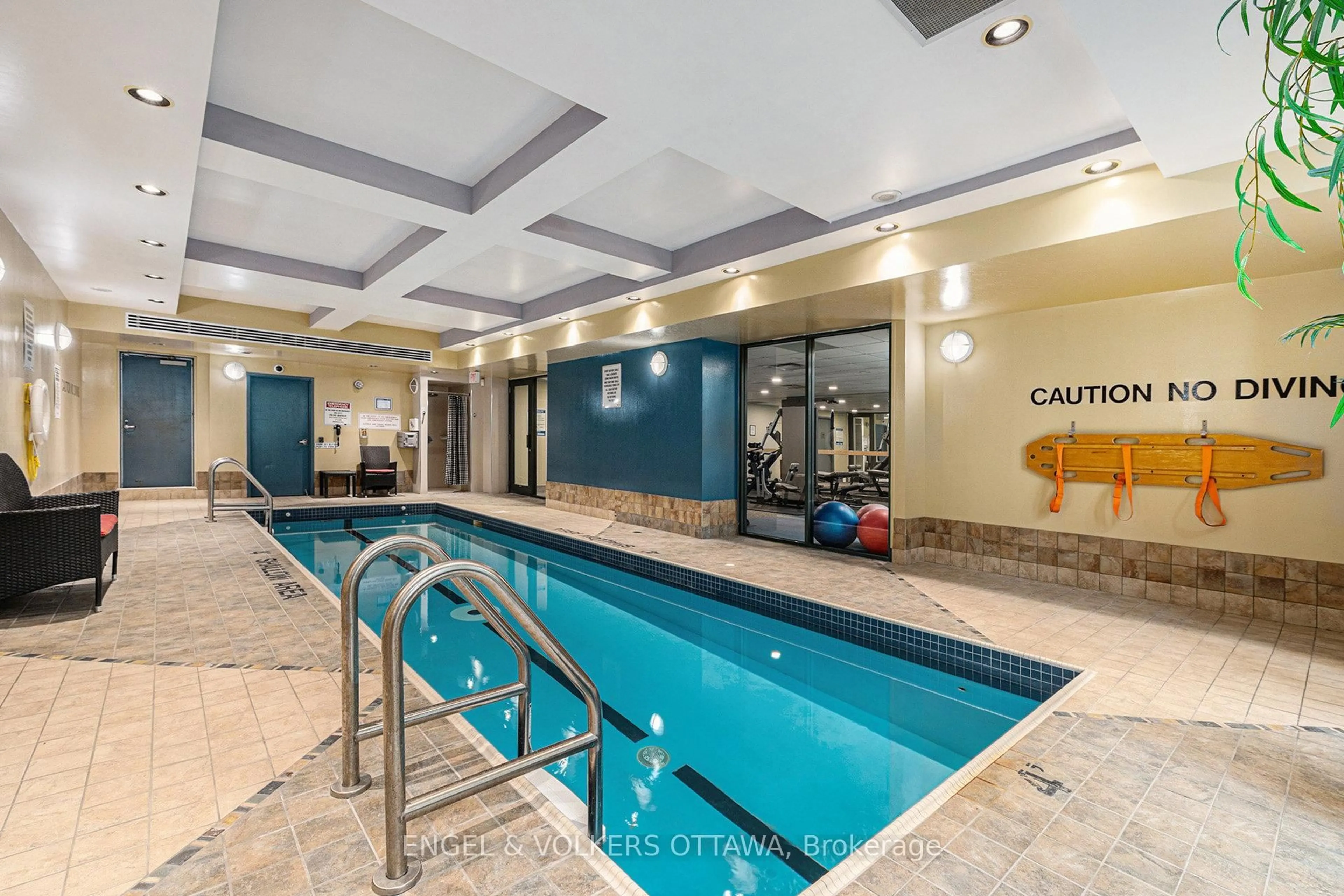 Pool for 570 Laurier Ave #203, Ottawa Ontario K1R 1C8