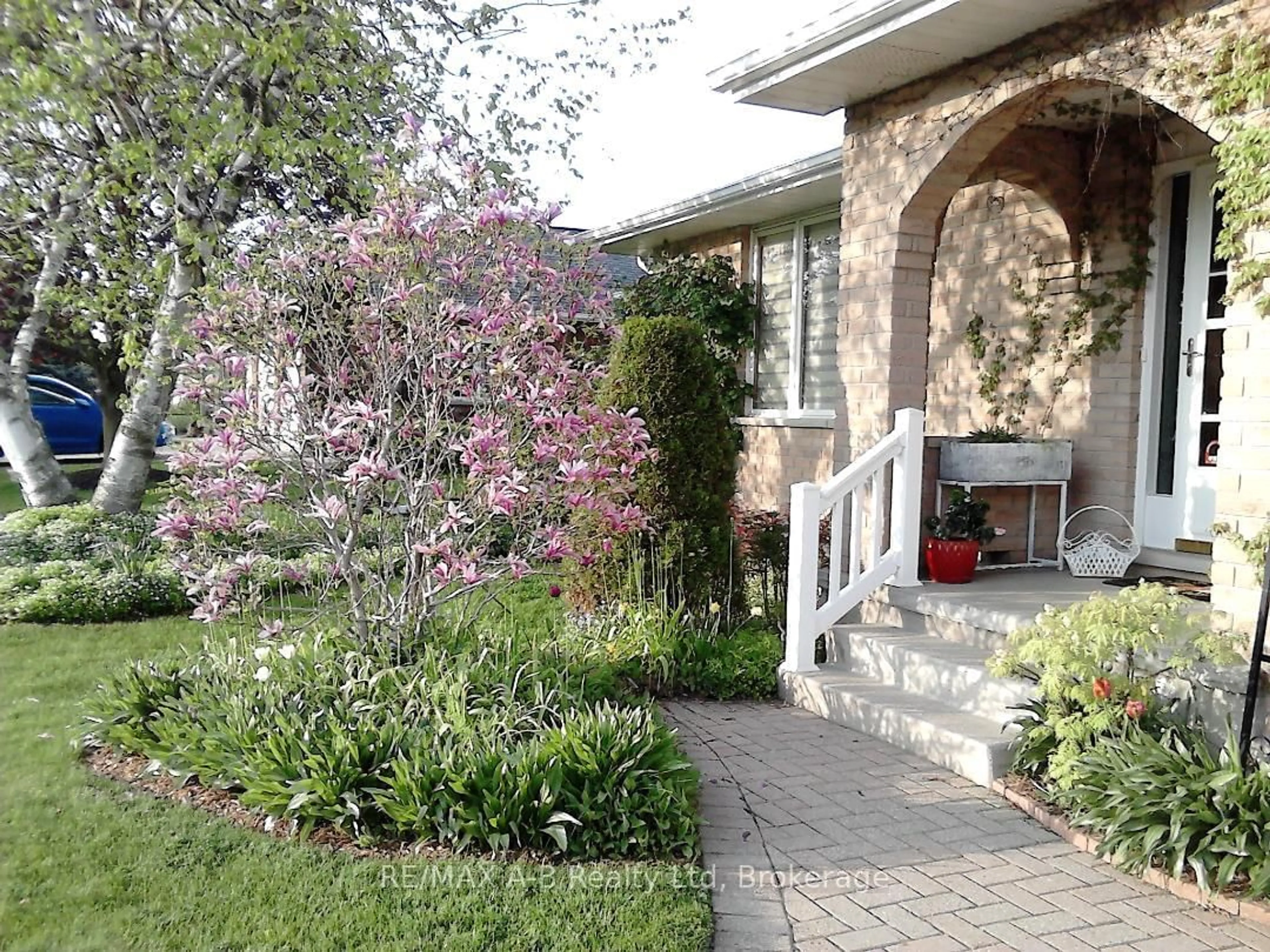 Unknown for 80 Queen St, East Zorra-Tavistock Ontario N0B 2R0