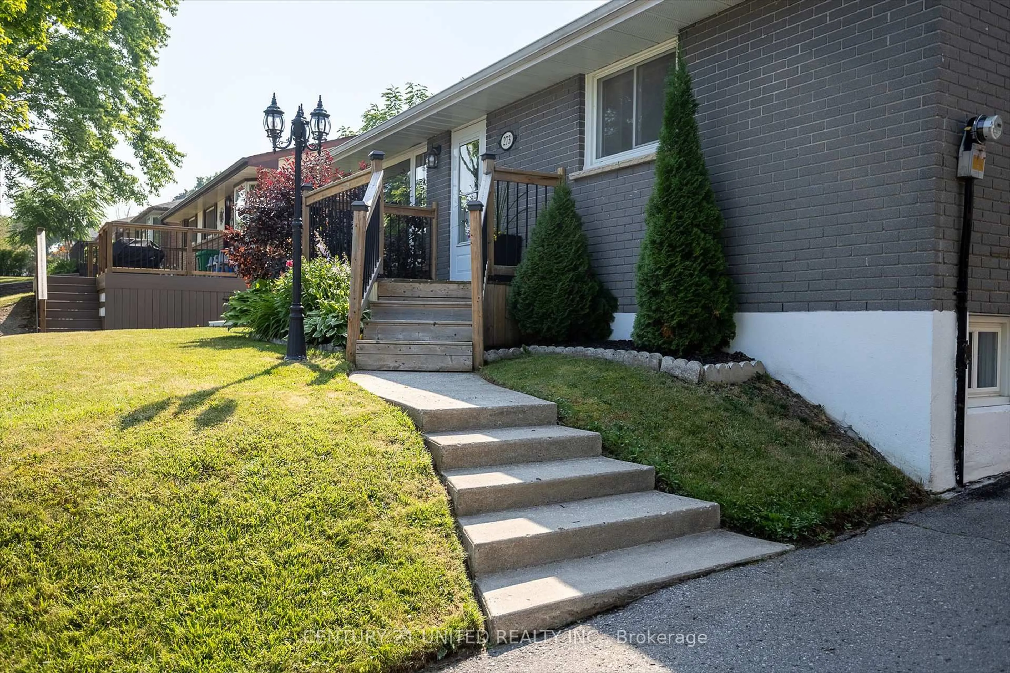 Unknown for 273 Riverview Hts, Peterborough Ontario K9J 1A9