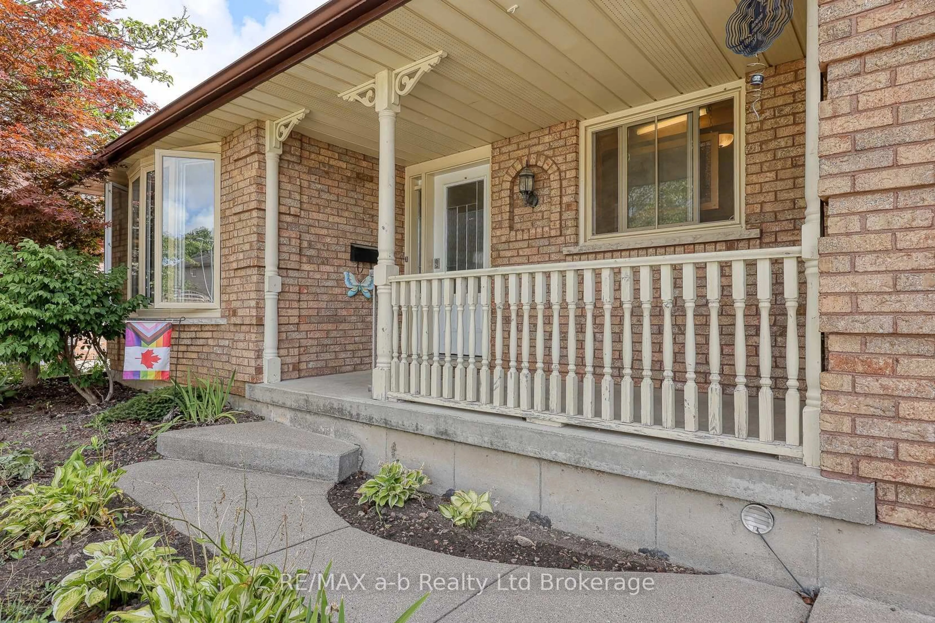 Home with brick exterior material, street for 42 John Davies Dr, Woodstock Ontario N4T 1N3