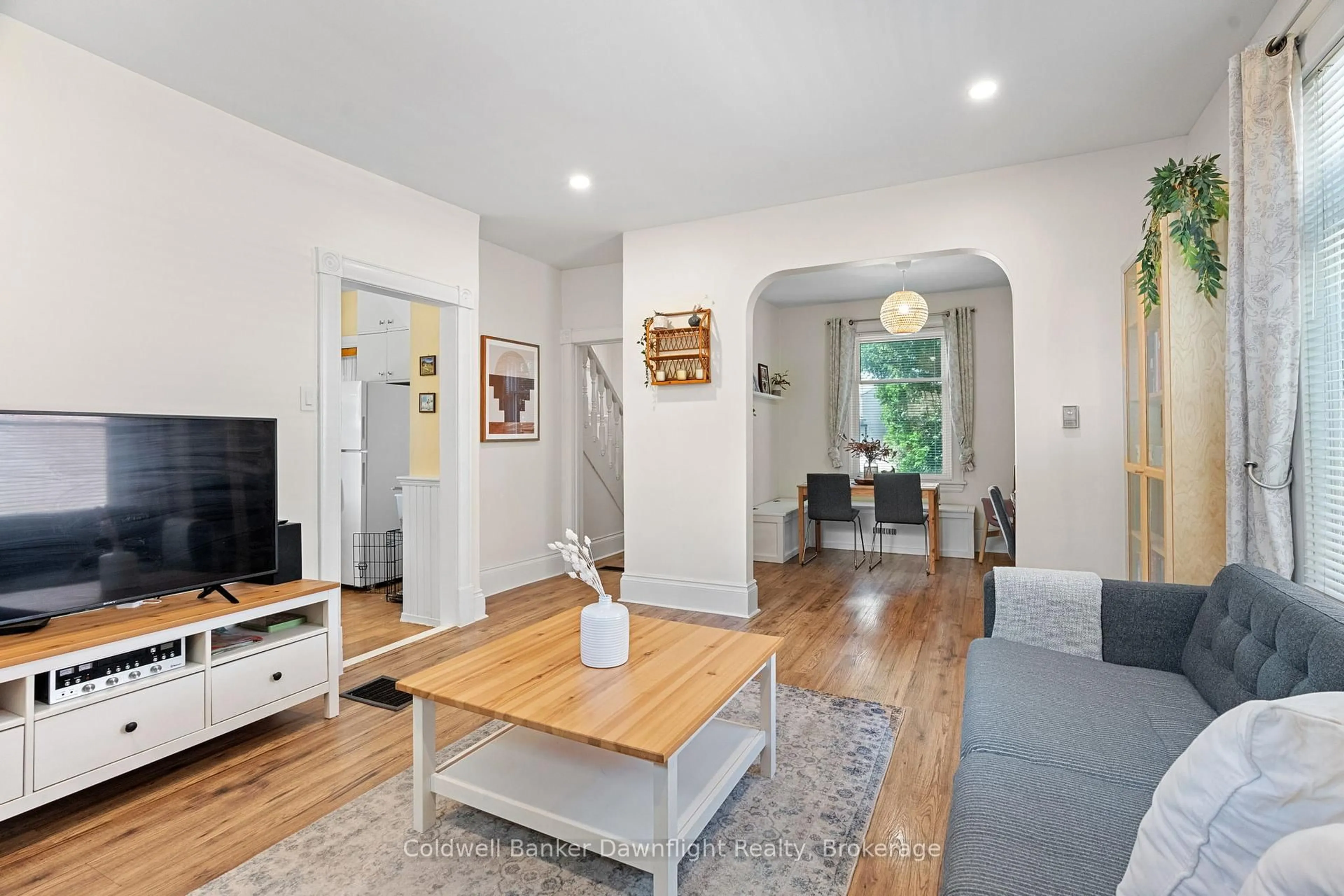 Living room with furniture, unknown for 147 Bay St, Stratford Ontario N5A 4K8