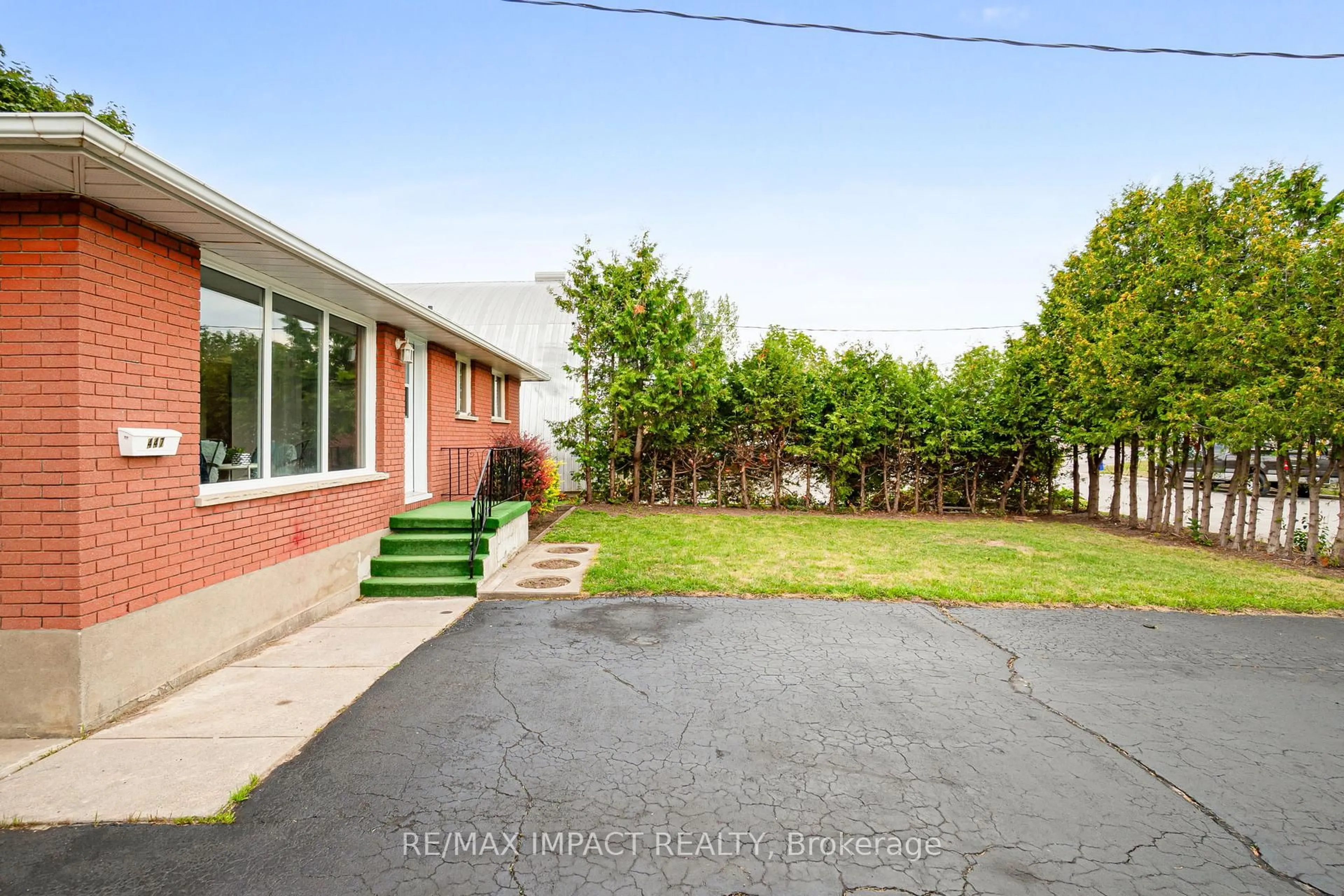 A pic from outside/outdoor area/front of a property/back of a property/a pic from drone, street for 447 Campbell St, Cobourg Ontario K9A 4C3