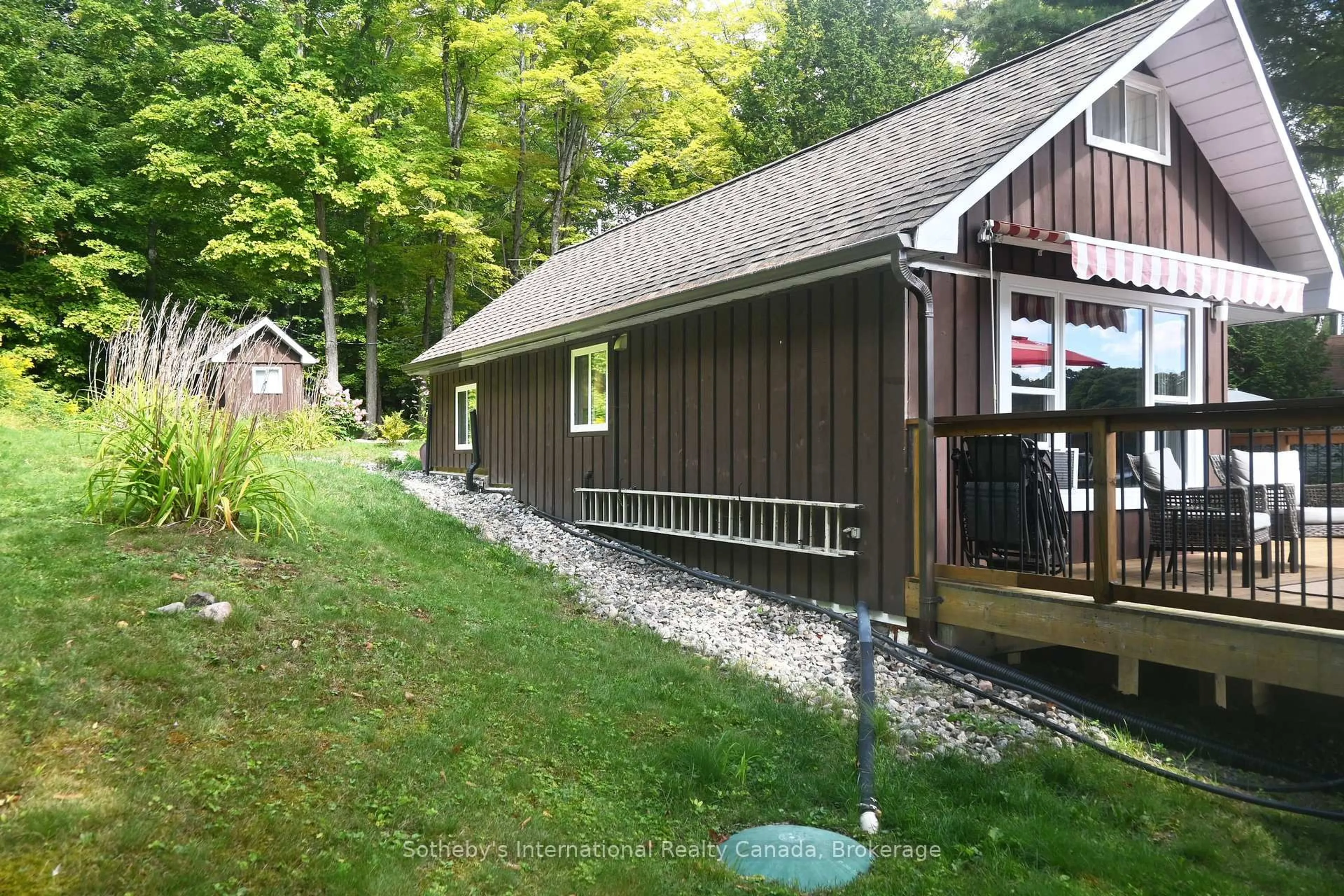 Patio, unknown for 28 Pinewood Rd, McDougall Ontario P2A 2W7