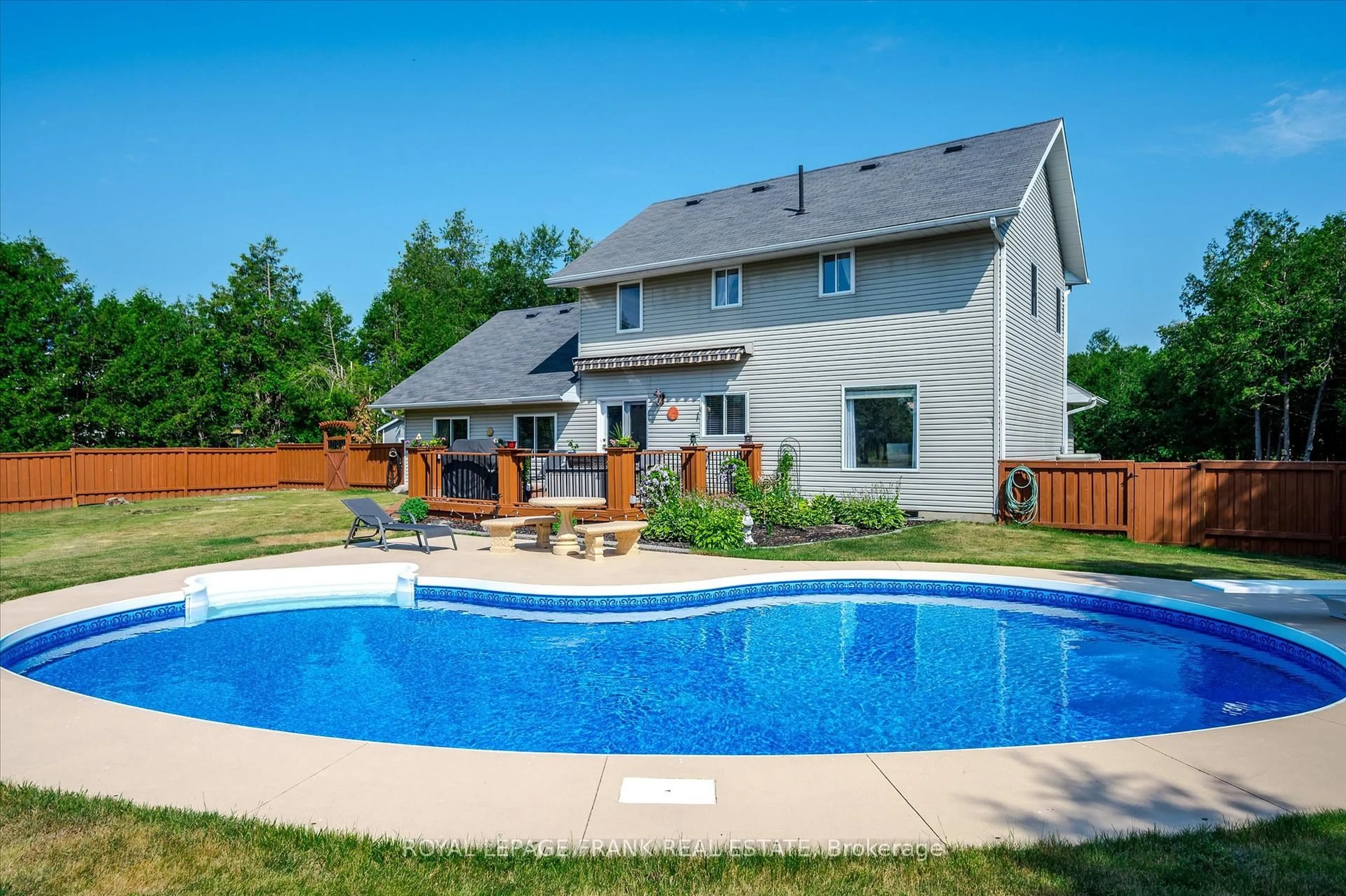Pool for 229 Lonsberry Lane, Douro-Dummer Ontario K0L 3A0