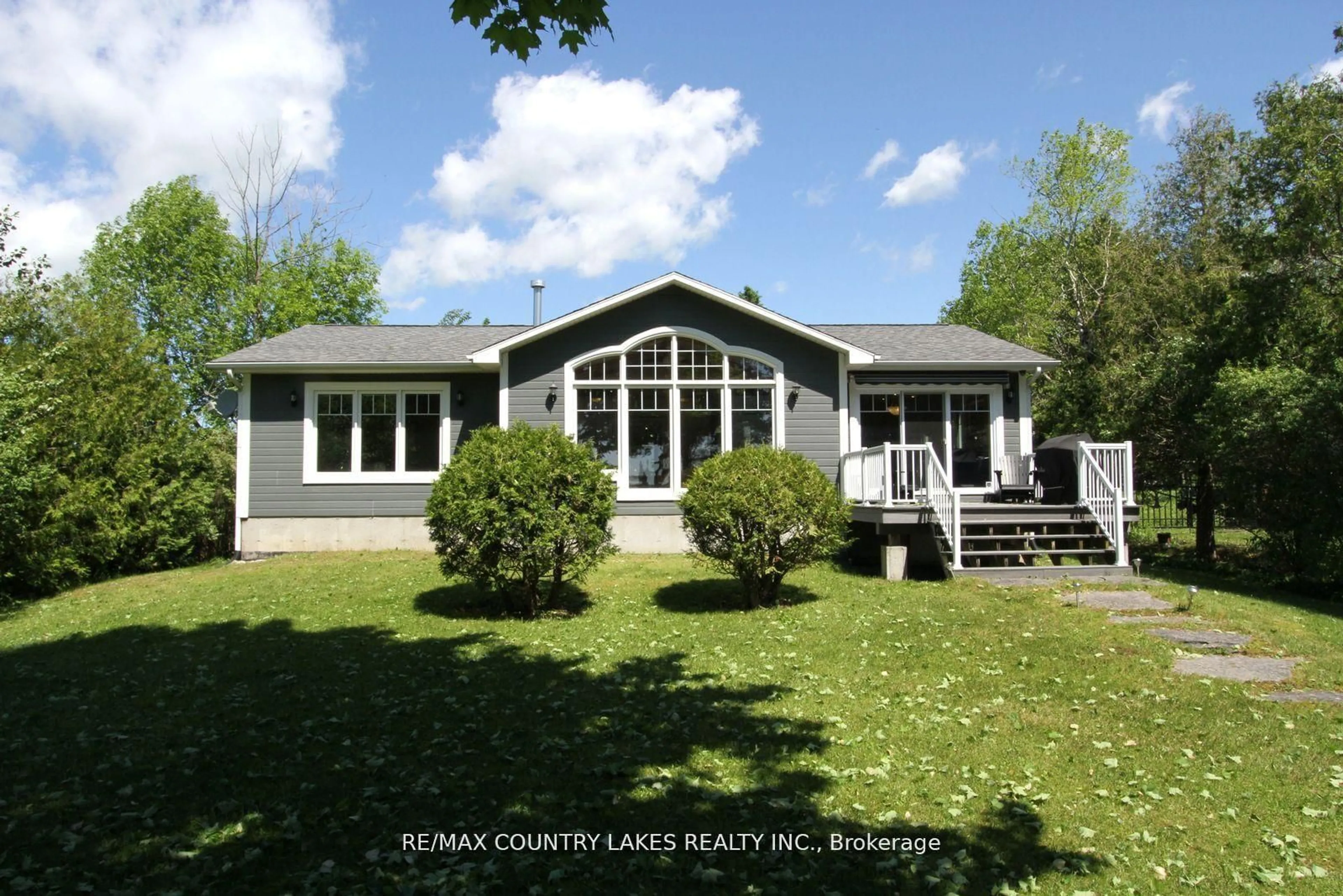 Home with vinyl exterior material, water/lake/river/ocean view for 275 Mcguire Beach Rd, Kawartha Lakes Ontario K0M 2B0