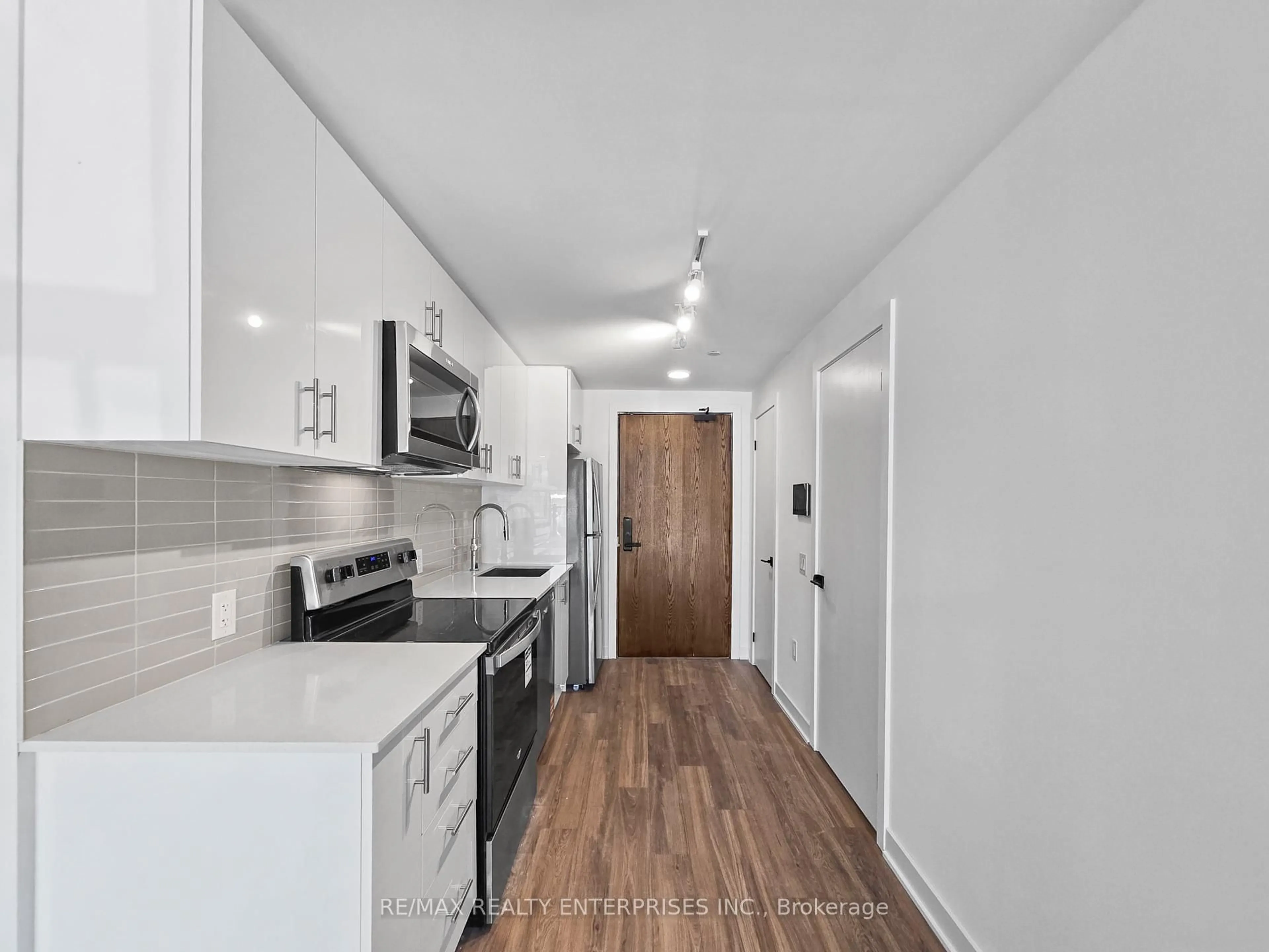 Unknown for 2782 Barton St #113, Hamilton Ontario L8E 0L3
