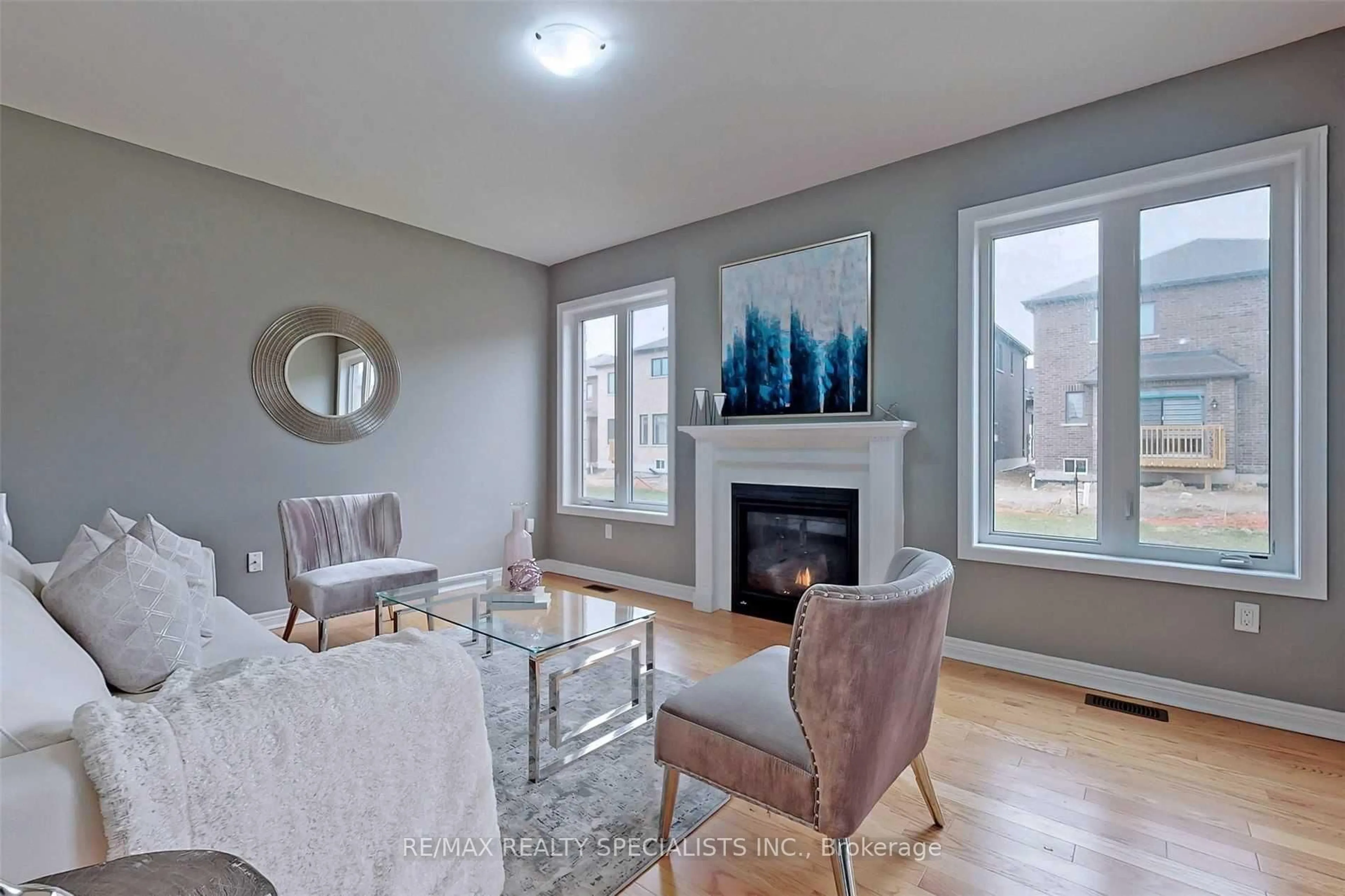Living room with furniture, unknown for 1191 Upper Thames Dr, Woodstock Ontario N4T 0L3