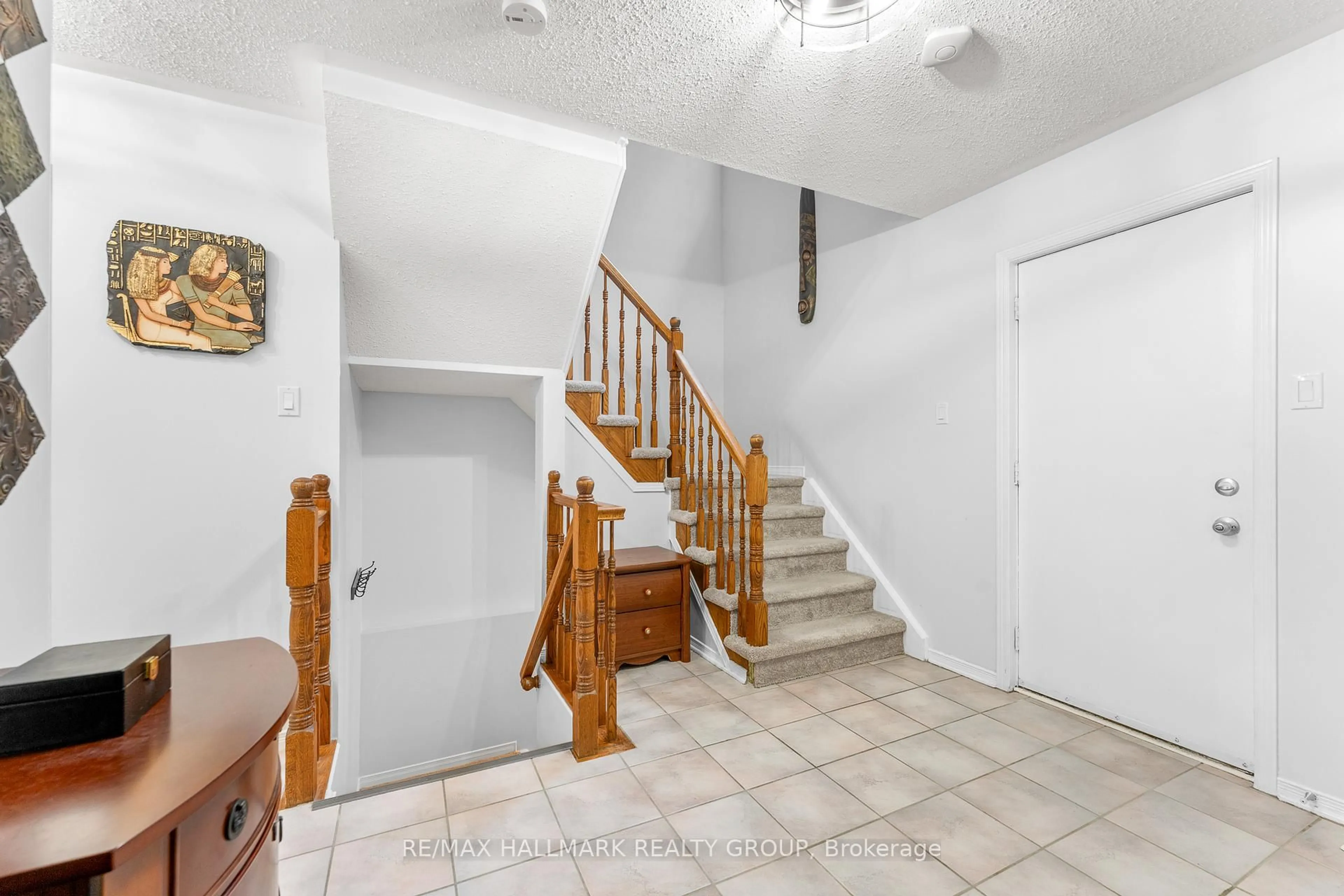 Unknown for 59 Shearer Cres, Kanata Ontario K2L 3N3