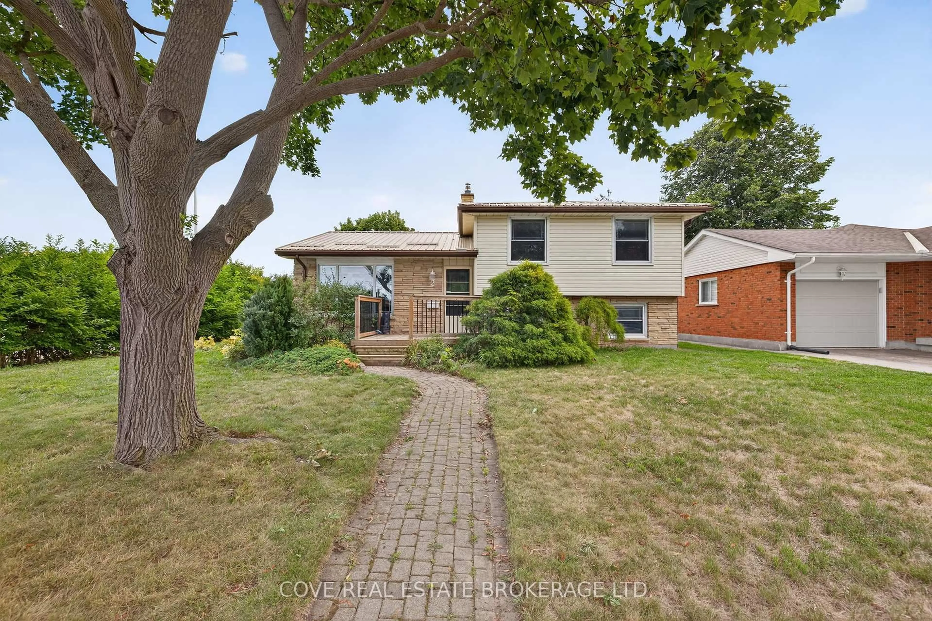 Home with brick exterior material, street for 2 Aspen Ave, St. Thomas Ontario N5R 5G4