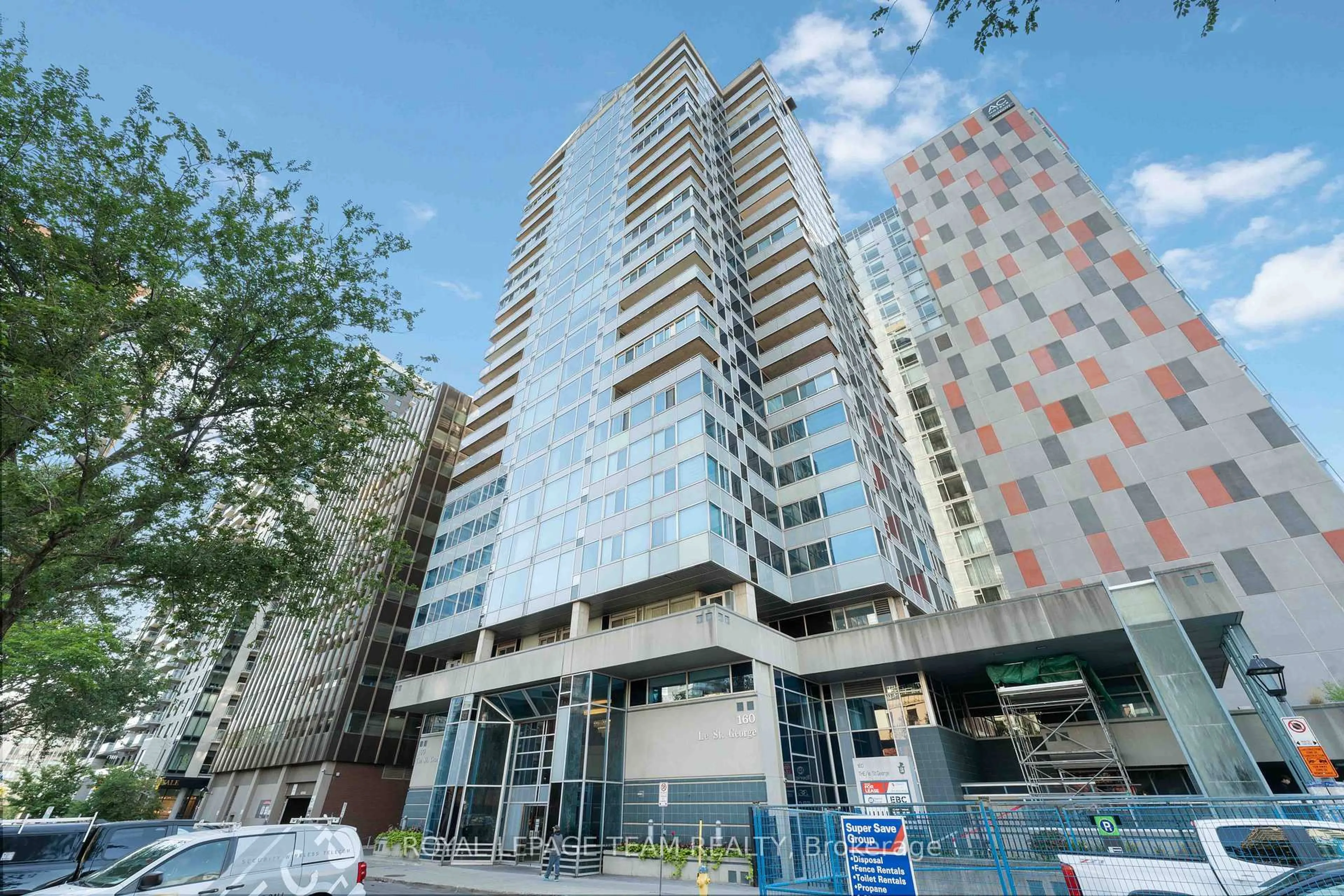Indoor foyer for 160 George St #1806, Ottawa Ontario K1N 9M2