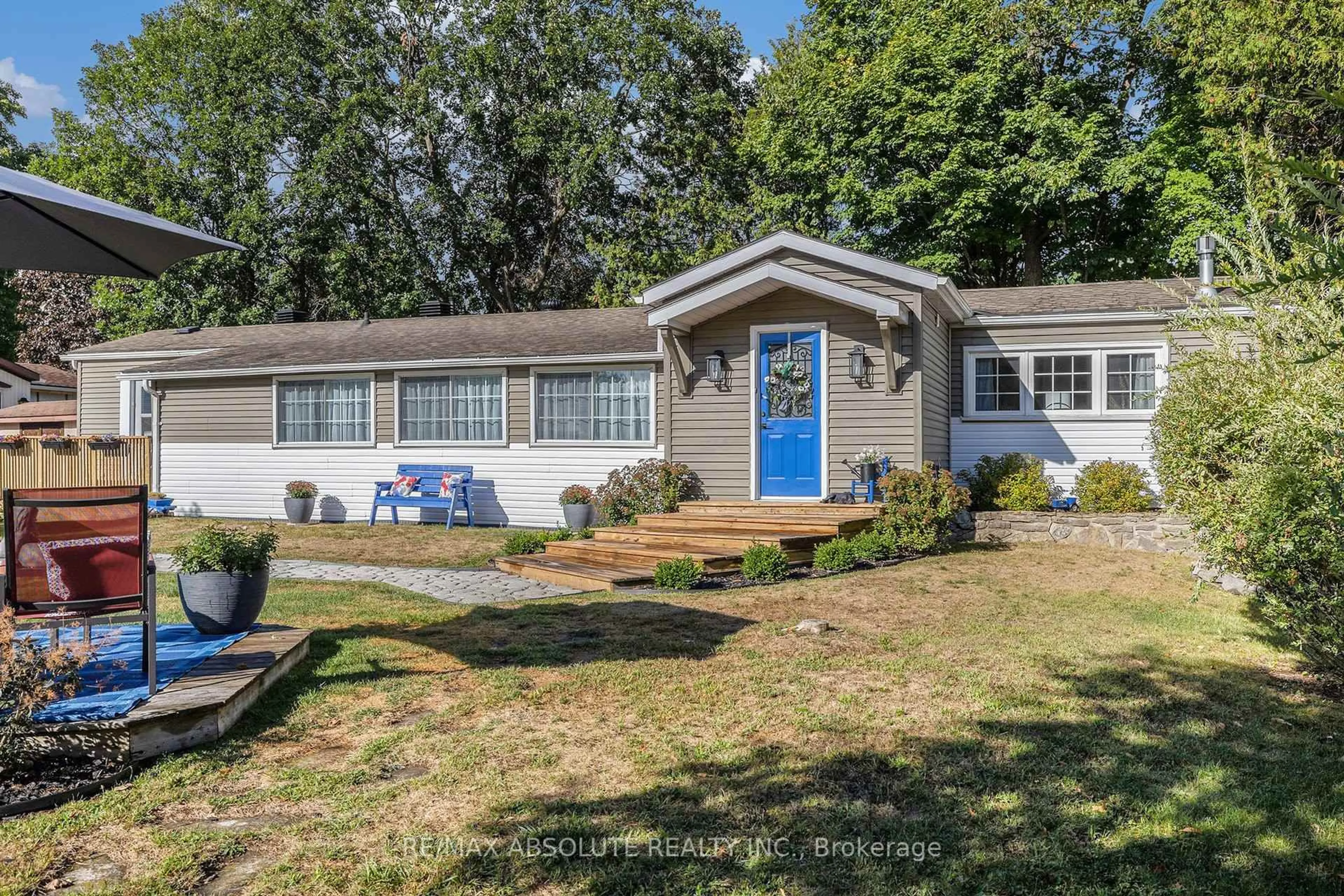 Home with vinyl exterior material, street for 110 Sunset Dr, Carleton Place Ontario K7C 4R5