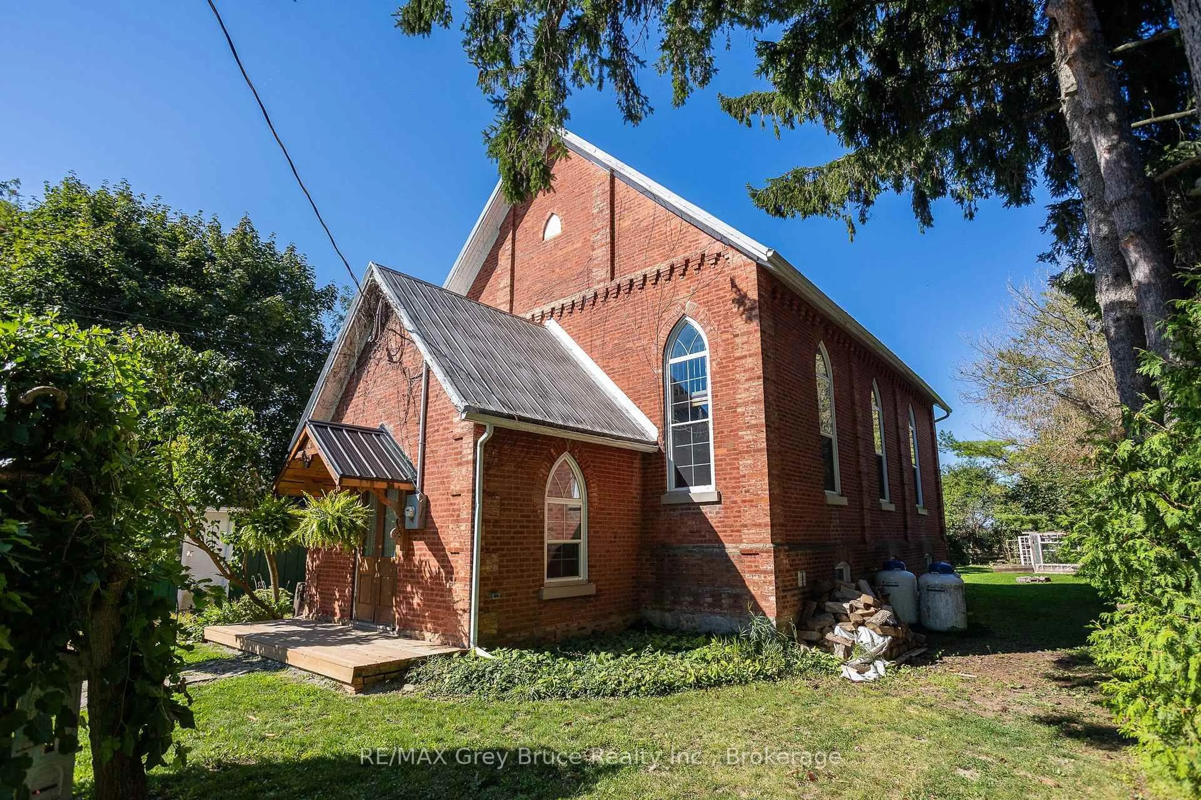 Home with brick exterior material, building for 319930 Kemble Rock Rd, Georgian Bluffs Ontario N0H 1S0