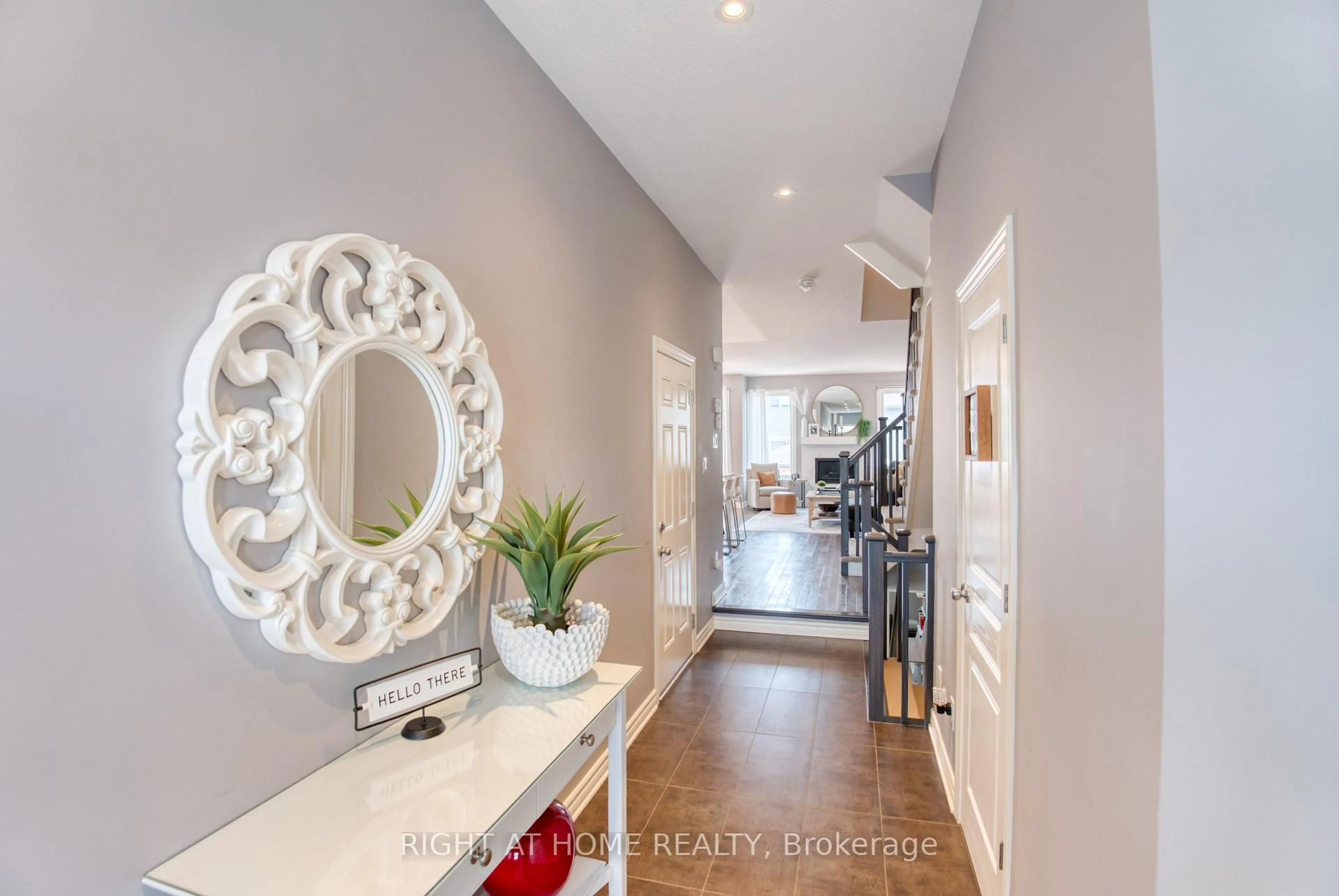 Indoor entryway for 1148 Beckett Cres, Ottawa Ontario K2S 0Z2