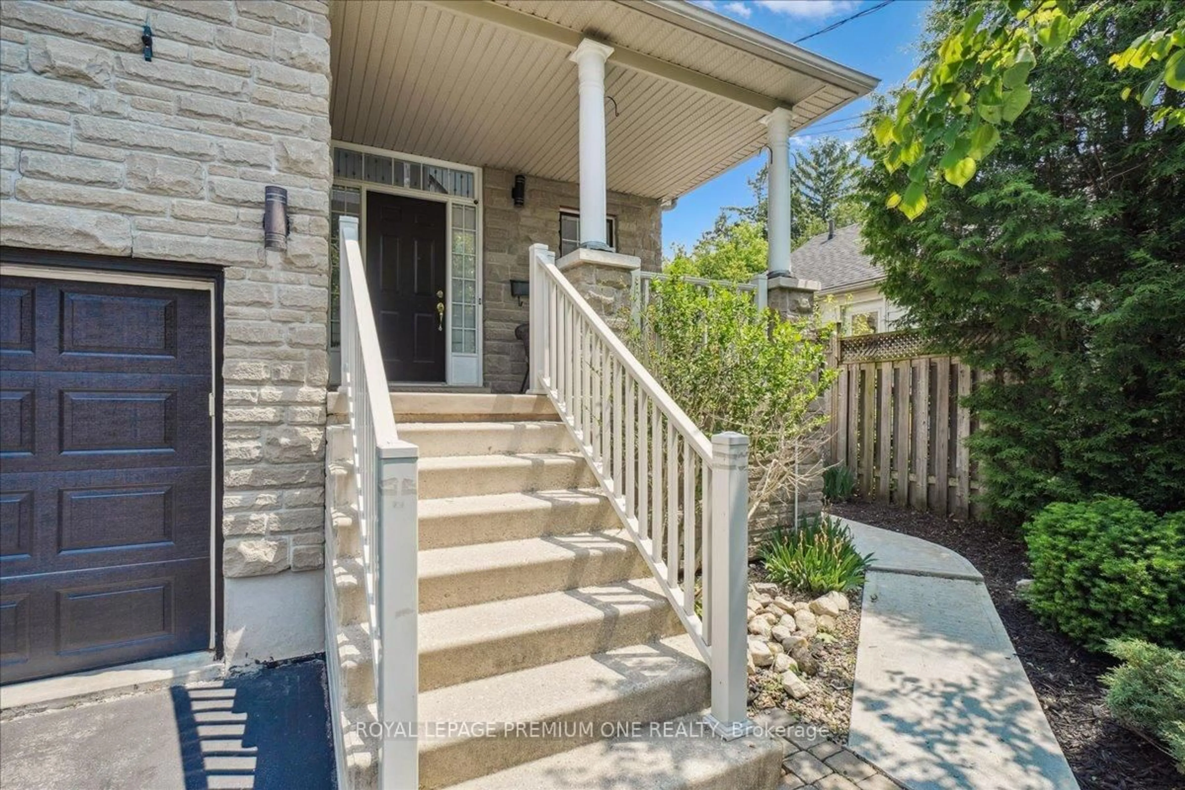 Unknown for 7 Hardy St, Guelph Ontario N1E 5G4