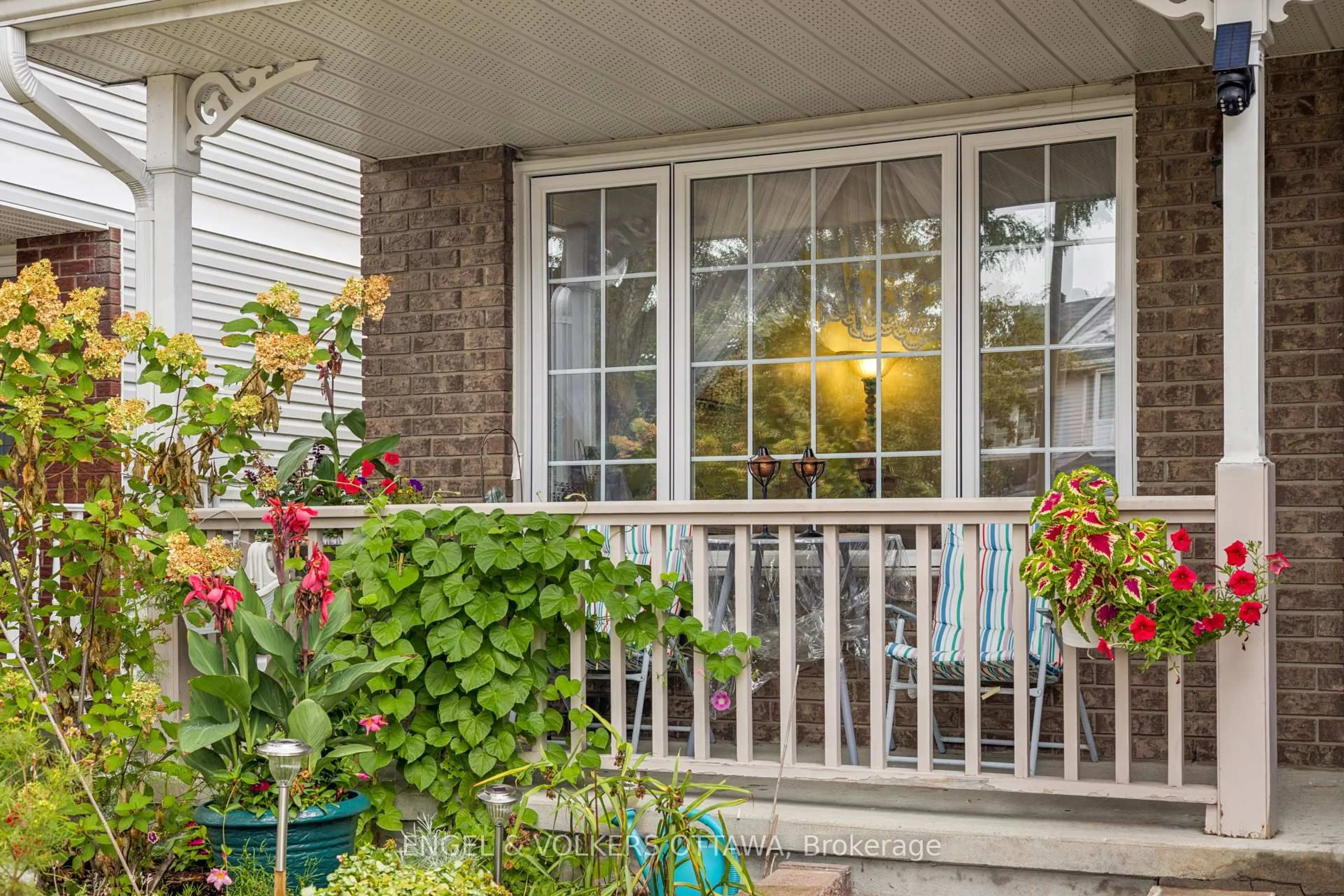 Patio, water/lake/river/ocean view for 2213 Noblewood Way, Ottawa Ontario K1W 1E7
