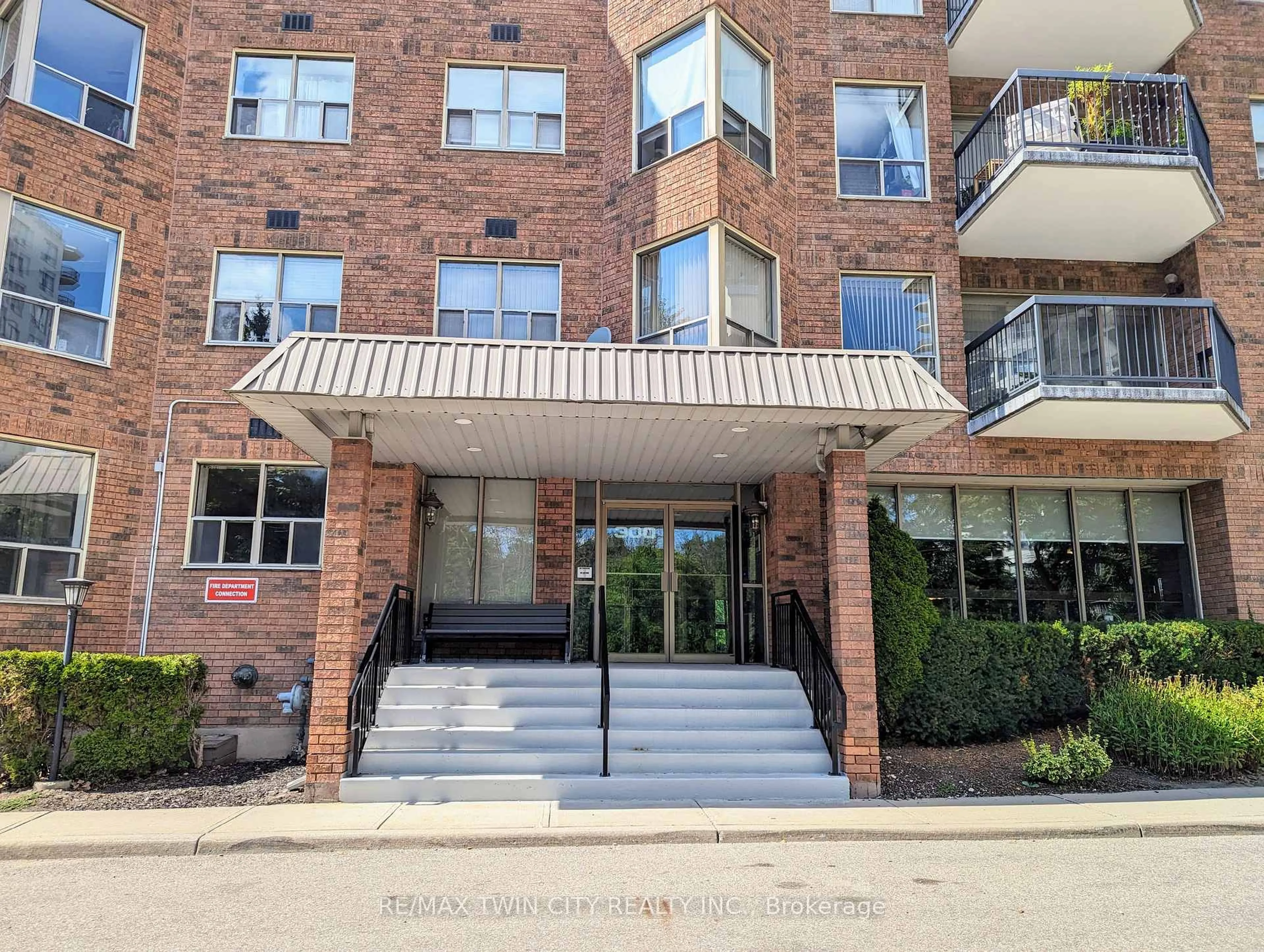 Unknown for 300 Keats Way #407, Waterloo Ontario N2L 6E6