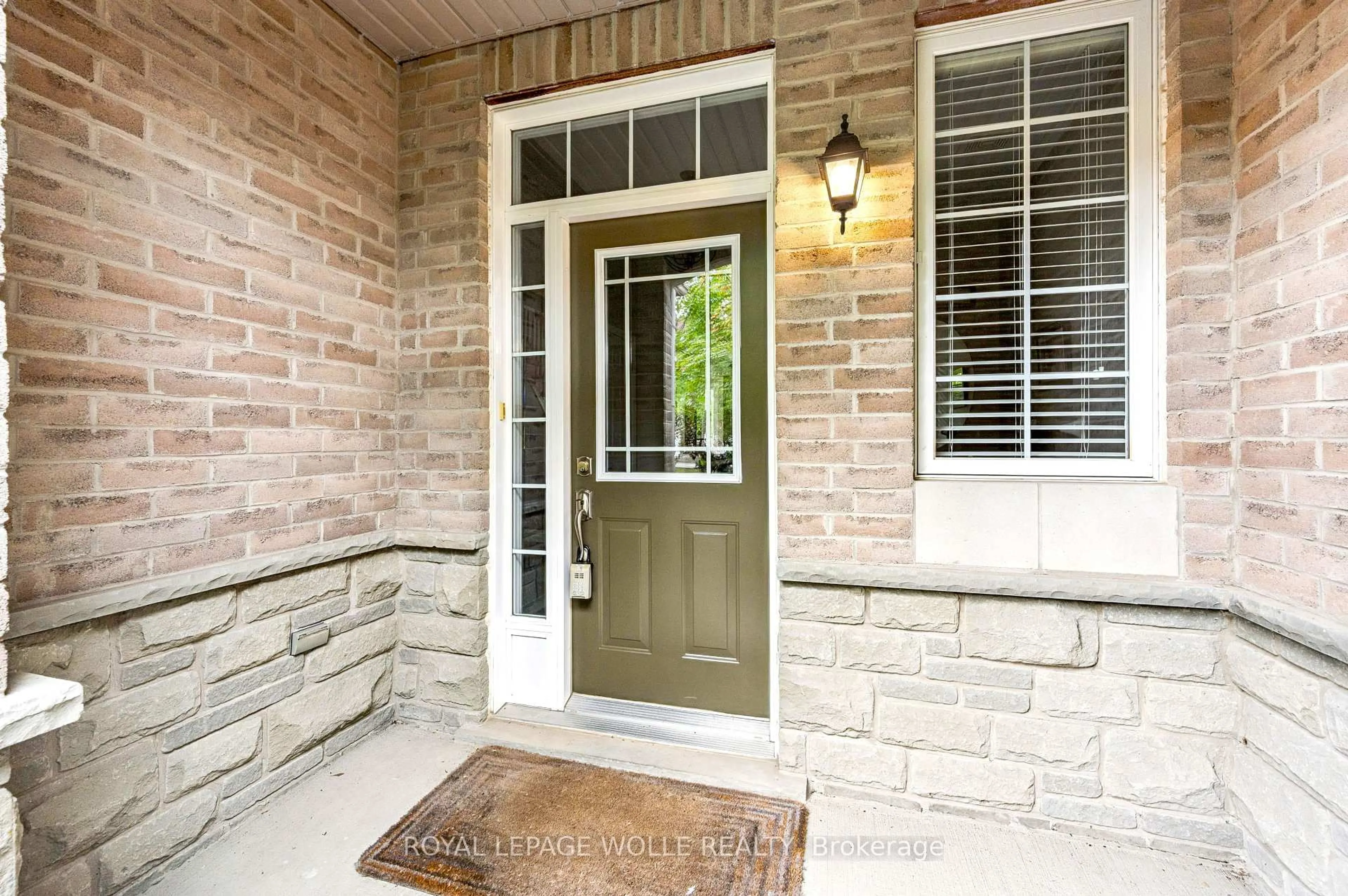 Unknown for 28 Doon Mills Dr #9, Kitchener Ontario N2P 2W9