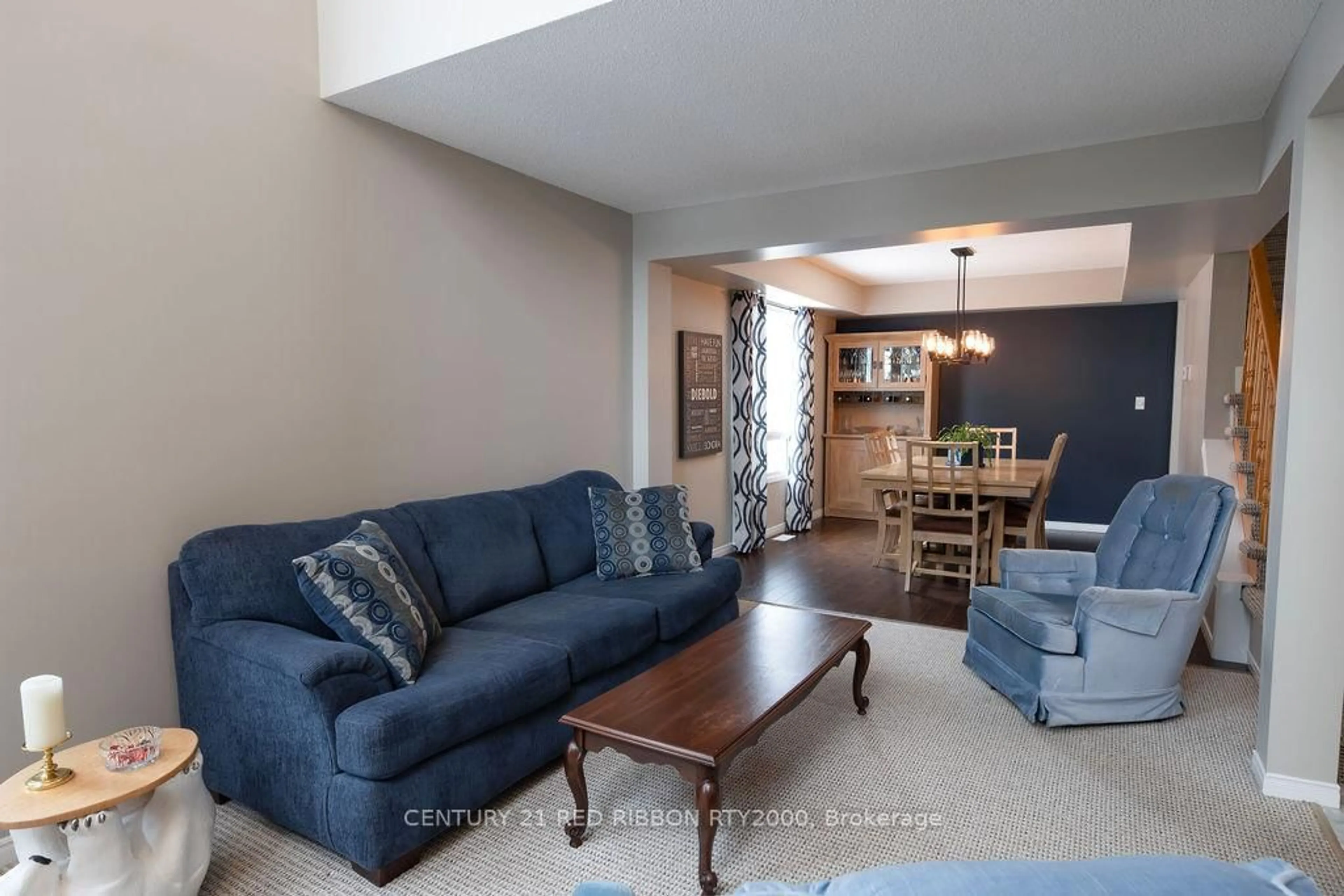 Living room with furniture, unknown for 229 Marla Crt, Strathroy-Caradoc Ontario N7G 4L8
