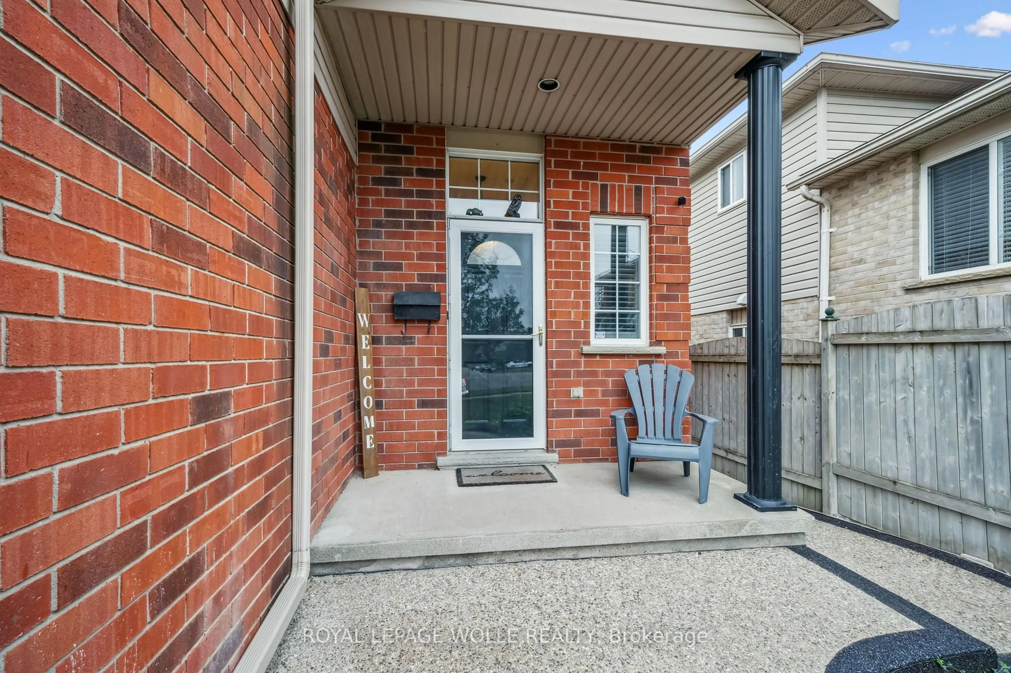 Unknown for 96 Kent St, Cambridge Ontario N1S 4H2