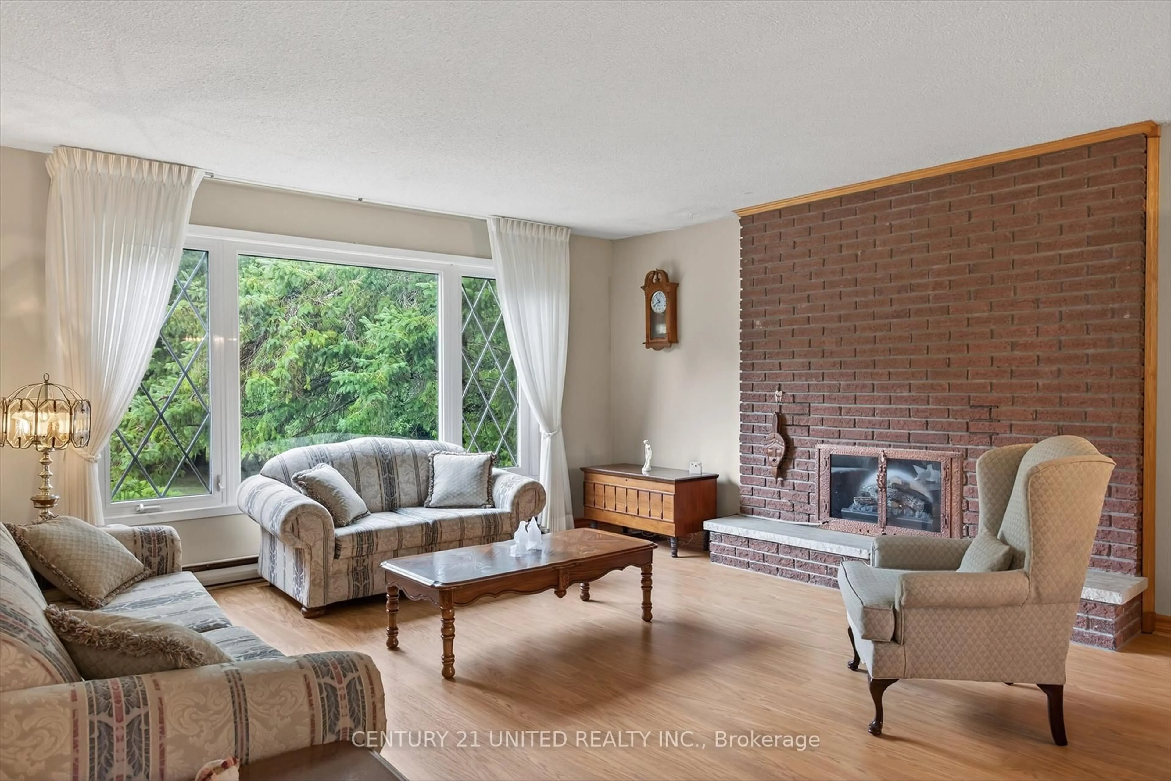 Living room with furniture, unknown for 1243 Seventh Line, Selwyn Ontario K9J 6X5