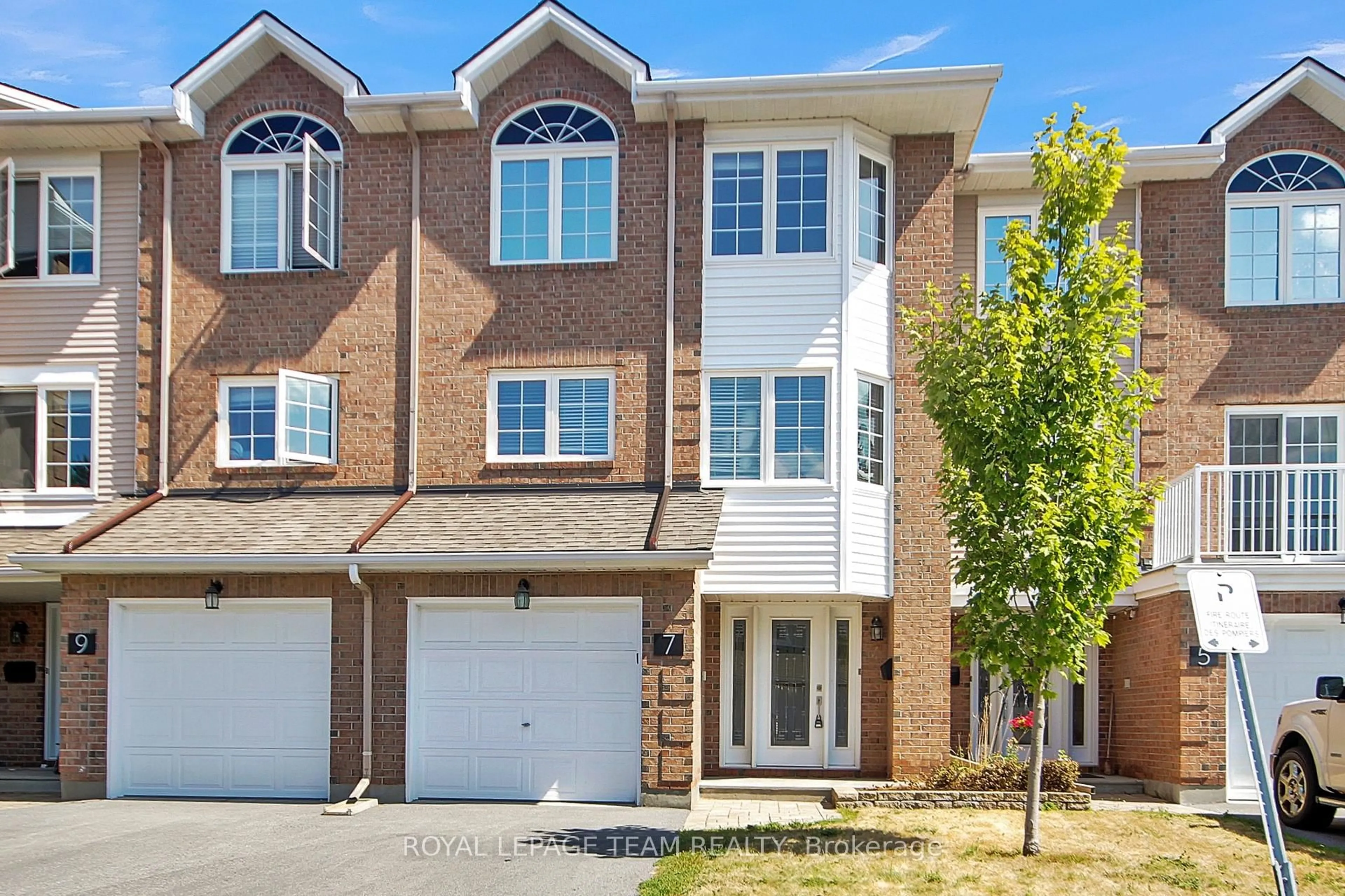 Home with brick exterior material, street for 7 Wrenwood Cres, Ottawa Ontario K2G 5V3