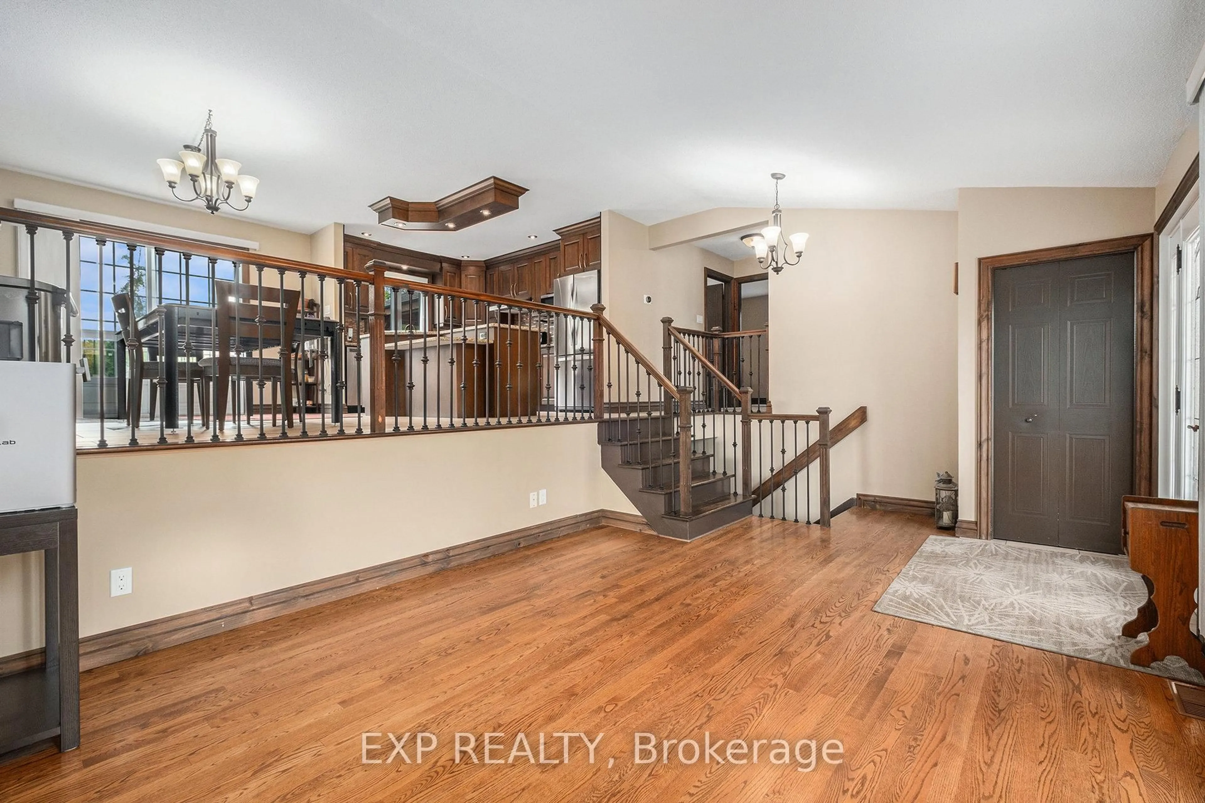 Indoor entryway for 16 Landriault Ave, Champlain Ontario K0B 1K0