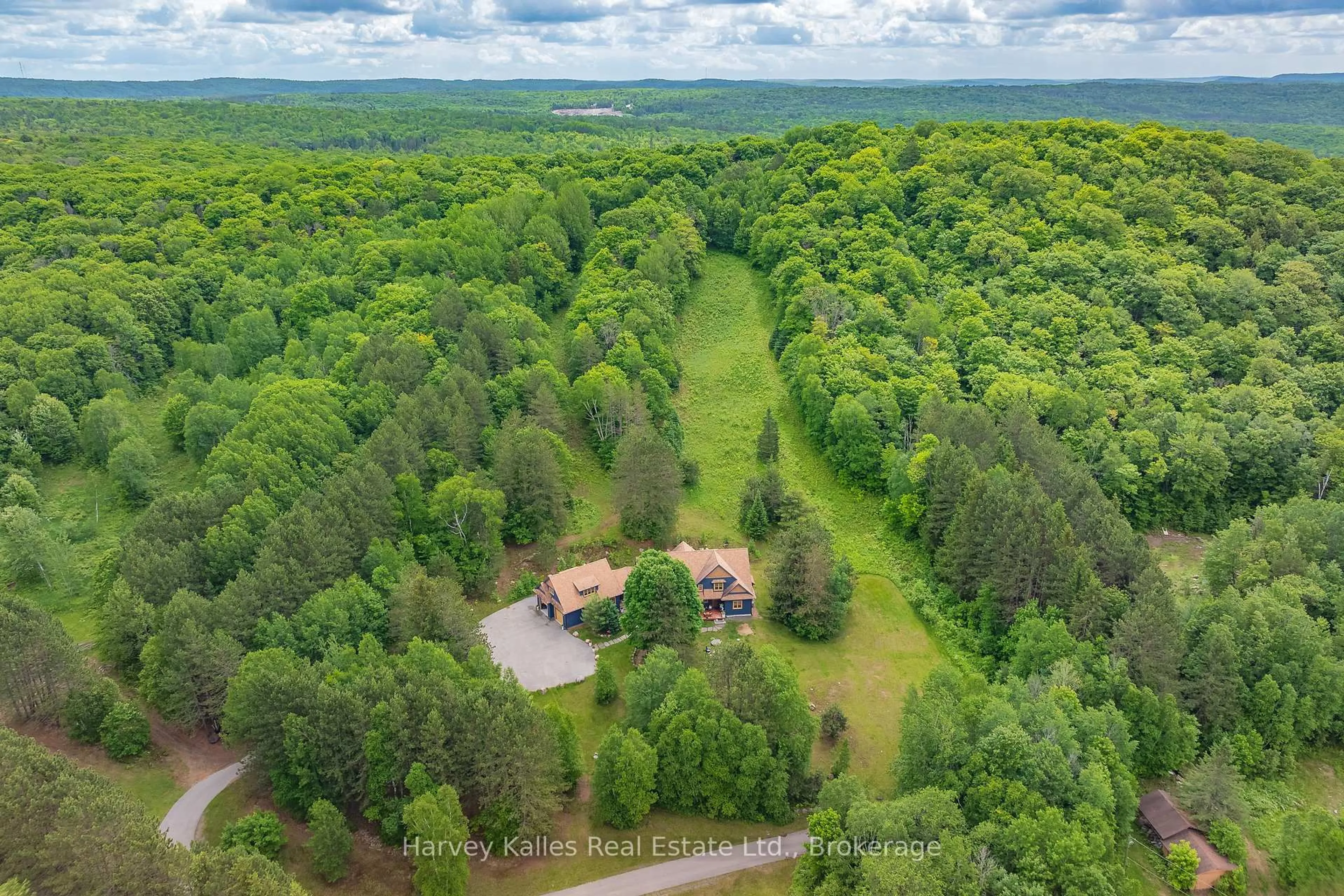 A pic from outside/outdoor area/front of a property/back of a property/a pic from drone, forest/trees view for 1074 TALLY HO WINTER PARK Rd, Lake of Bays Ontario P1H 2J6