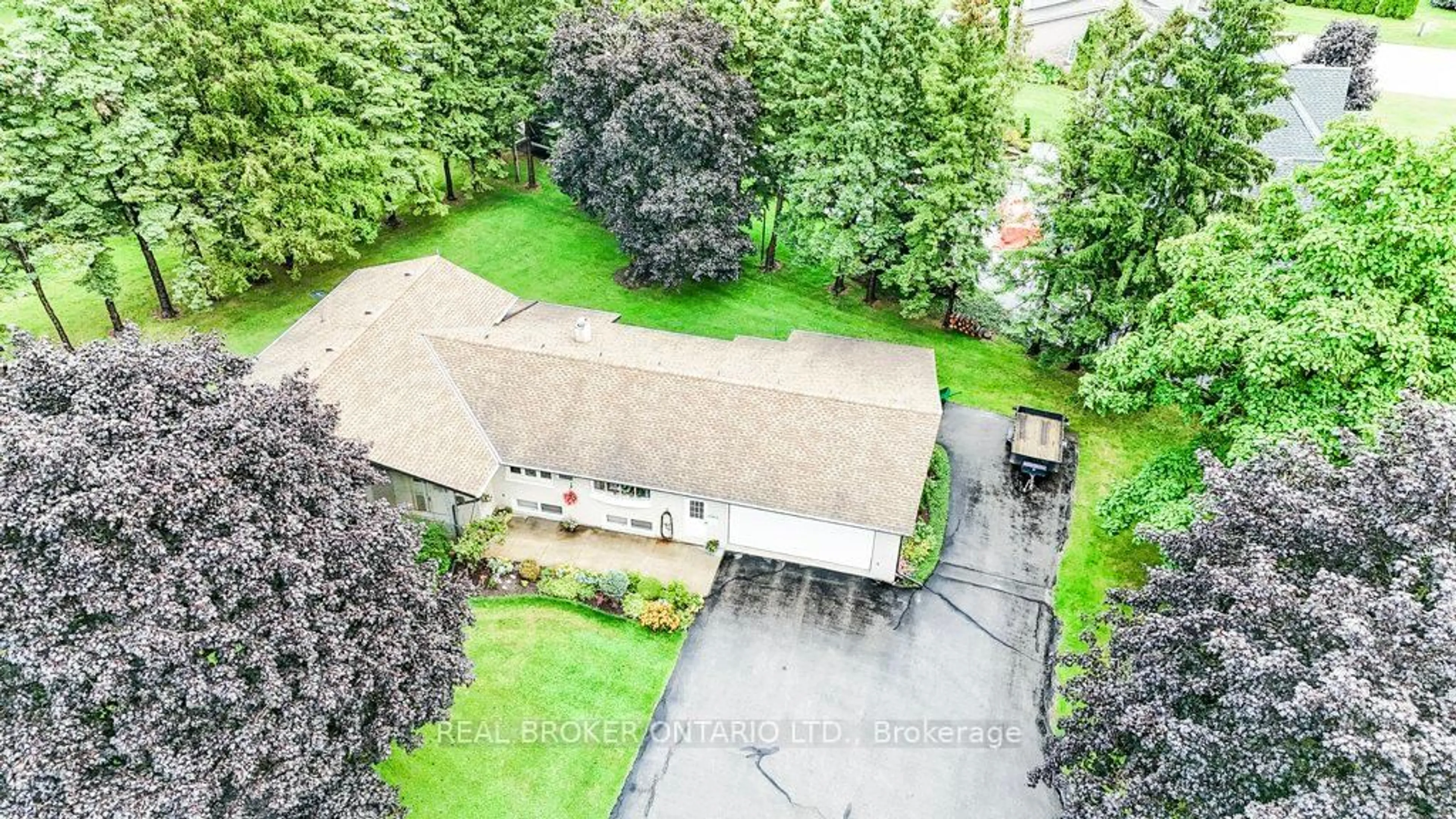 A pic from outside/outdoor area/front of a property/back of a property/a pic from drone, street for 8719 164 Rd, North Perth Ontario N0G 1Y0