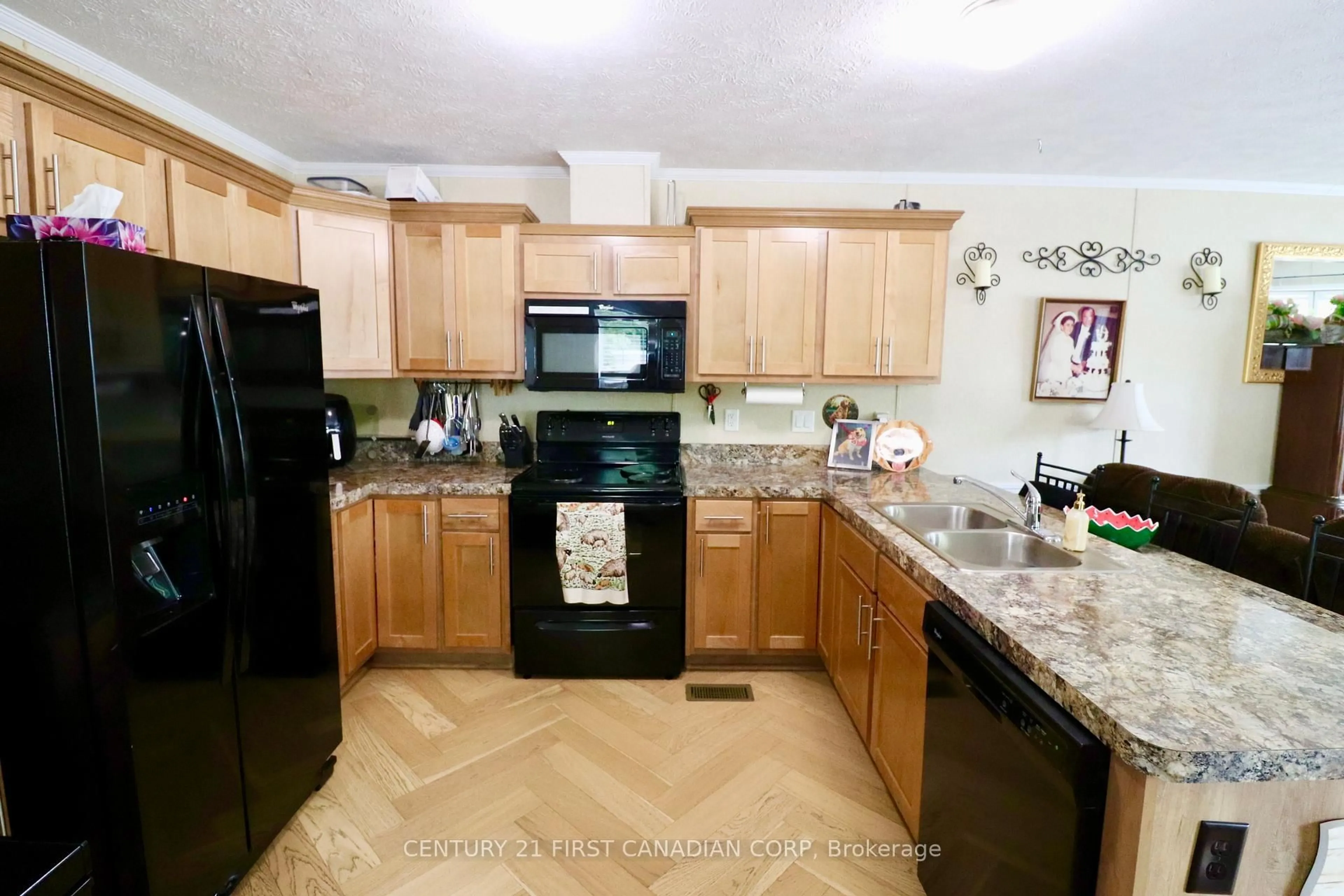 Standard kitchen, unknown for 3100 Dorchester Rd #41, Thames Centre Ontario N0L 1G5