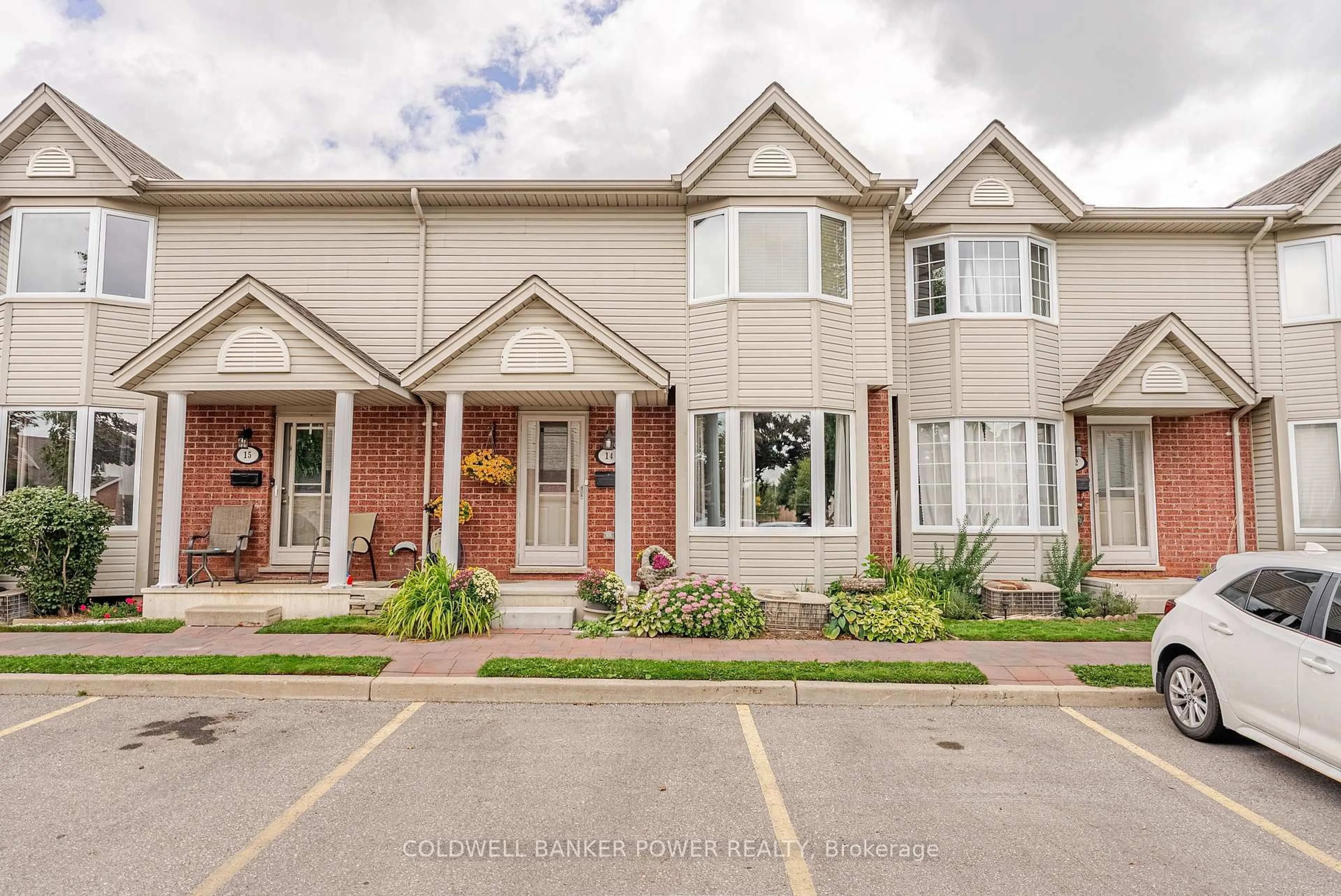 Home with brick exterior material, street for 20 Kernohan Pkwy #14, London South Ontario N6J 4Y3