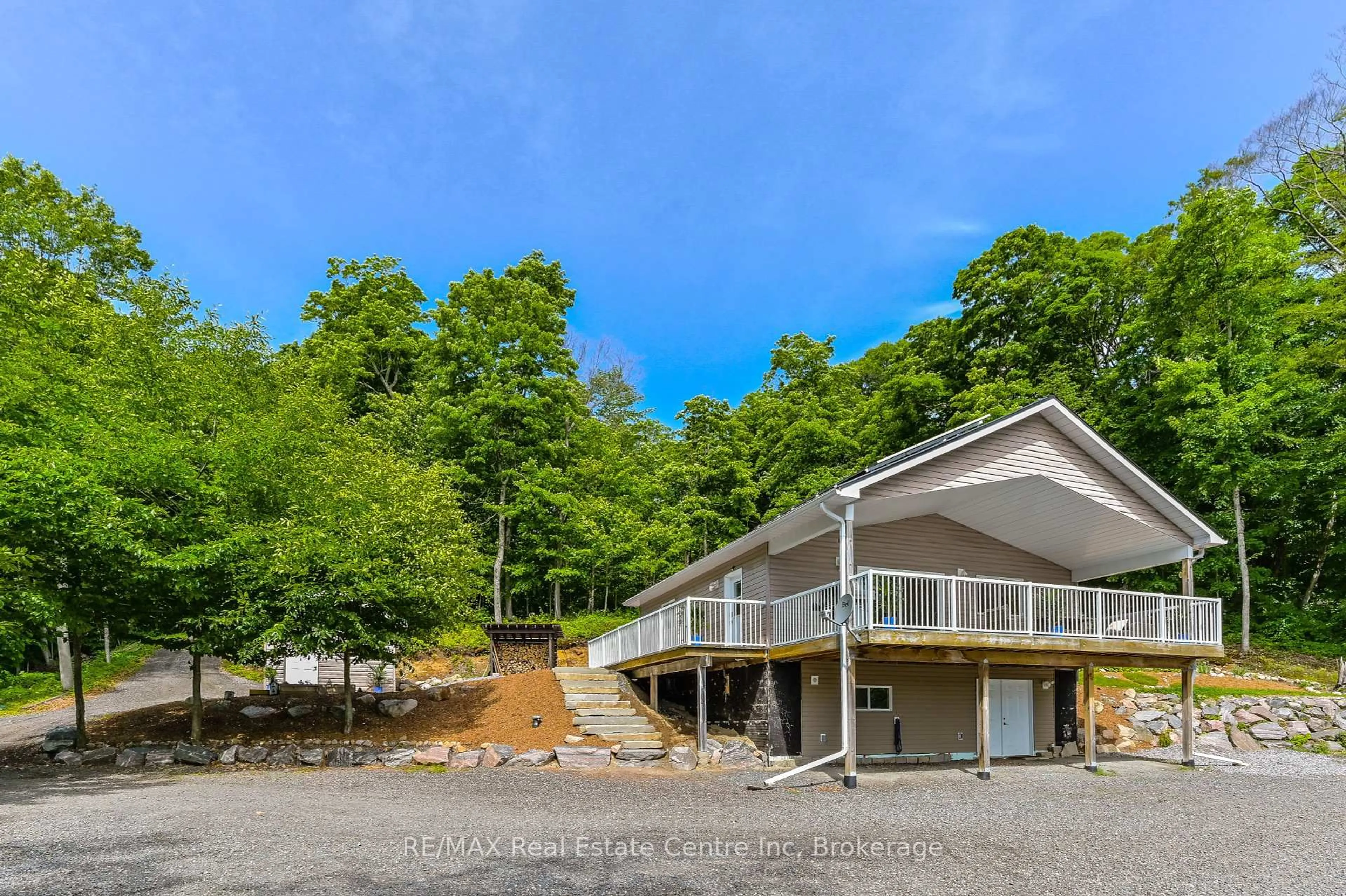 A pic from outside/outdoor area/front of a property/back of a property/a pic from drone, water/lake/river/ocean view for 22 South Crane Lake Rd, The Archipelago Ontario P2A 2W8