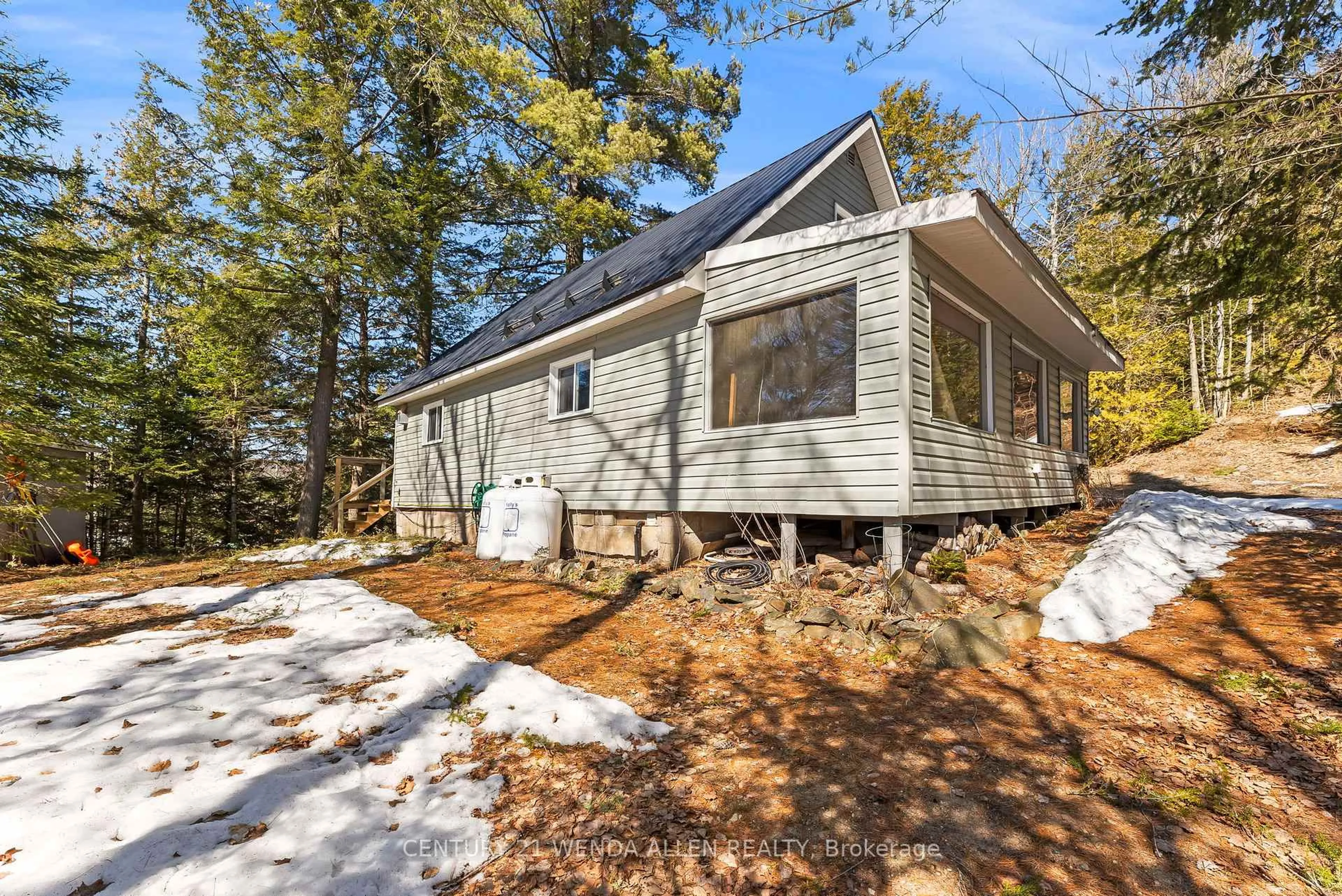 Home with vinyl exterior material, unknown for 34C Bentley Lake Pl, Bancroft Ontario K0L 1C0