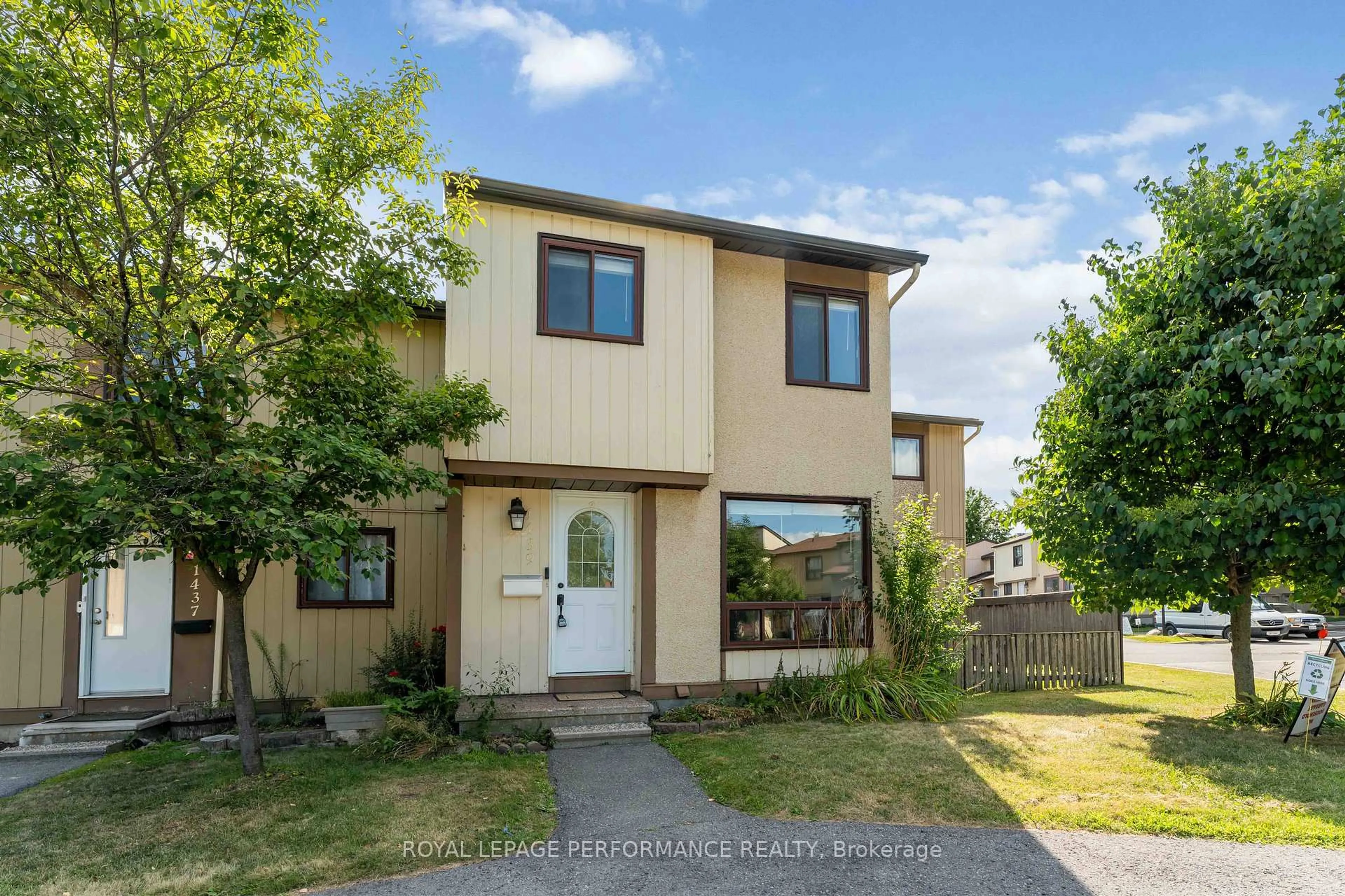 Unknown for 1439 Bethamy Lane #28, Ottawa Ontario K1J 8P7