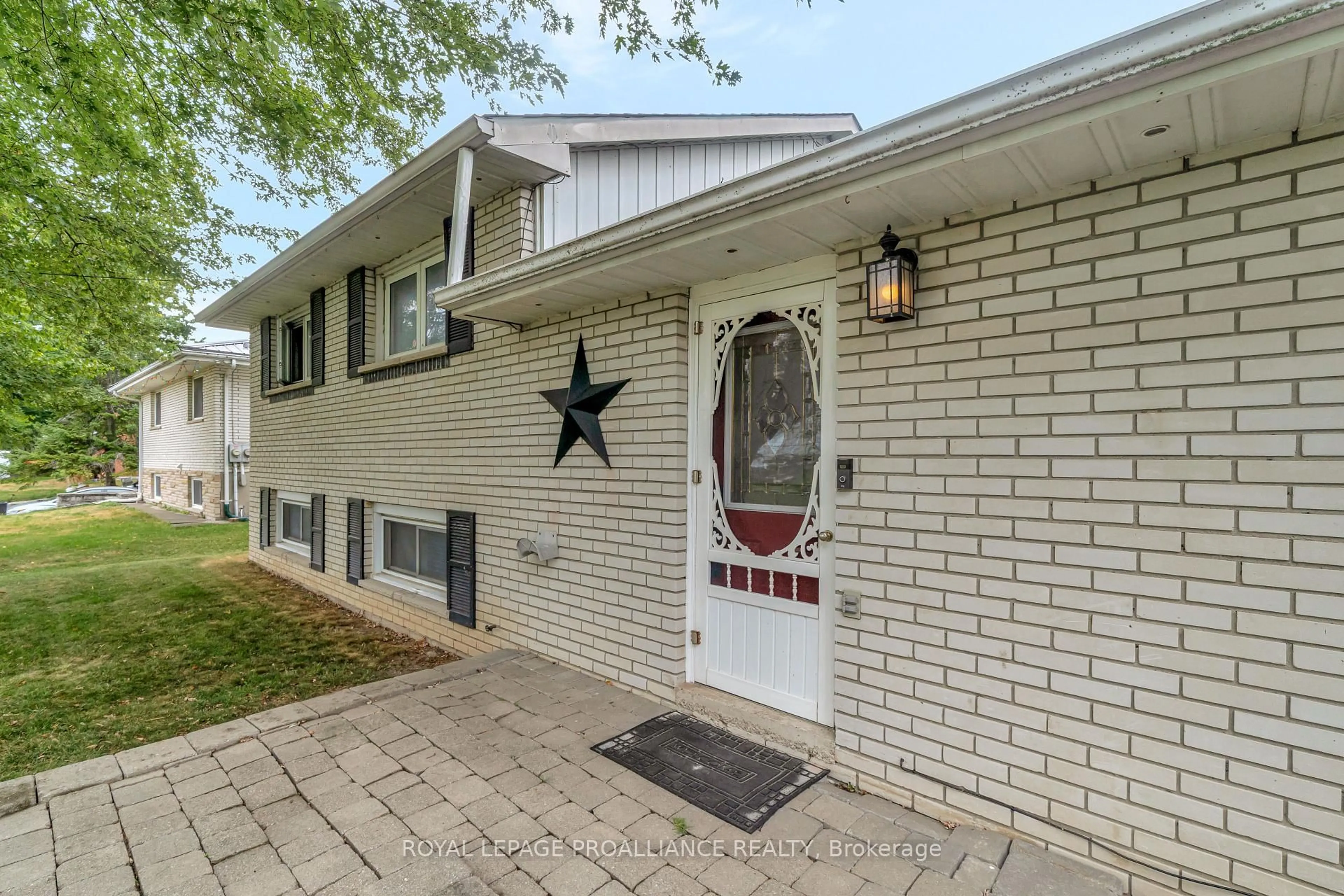 Home with brick exterior material, street for 2256 Hamilton Rd, Trenton Ontario K8V 5P8