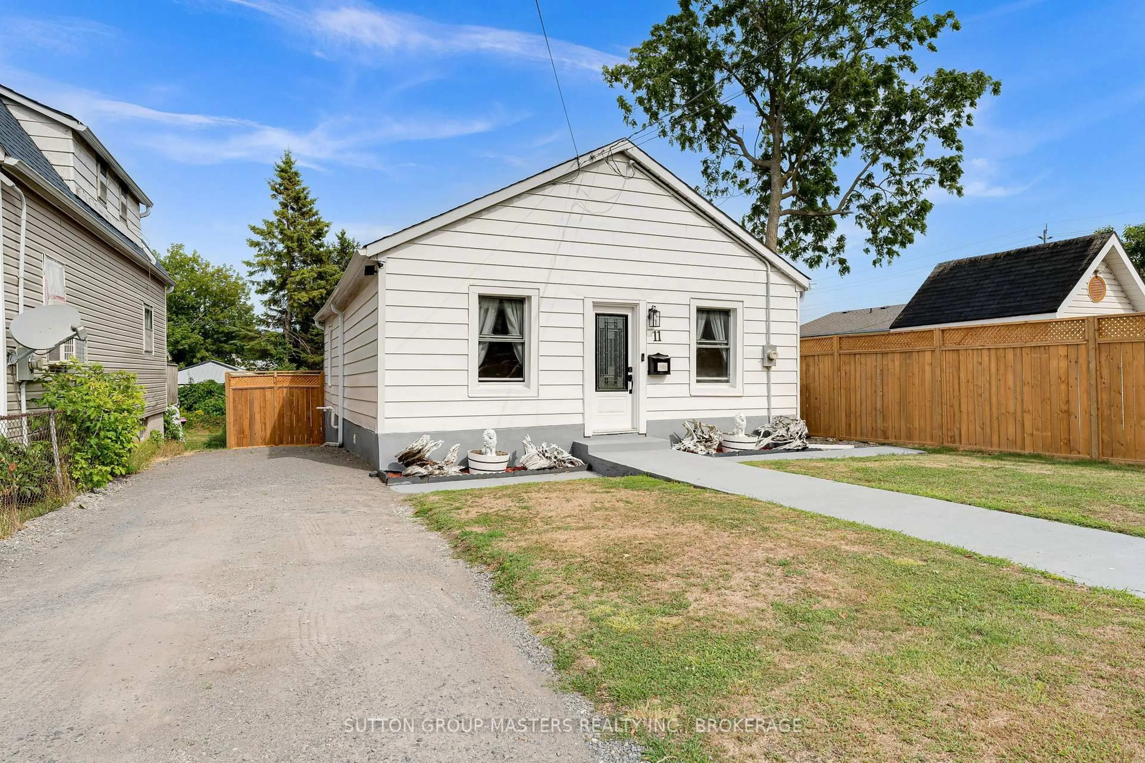 Unknown for 11 Kingscourt Ave, Kingston Ontario K7K 4N6