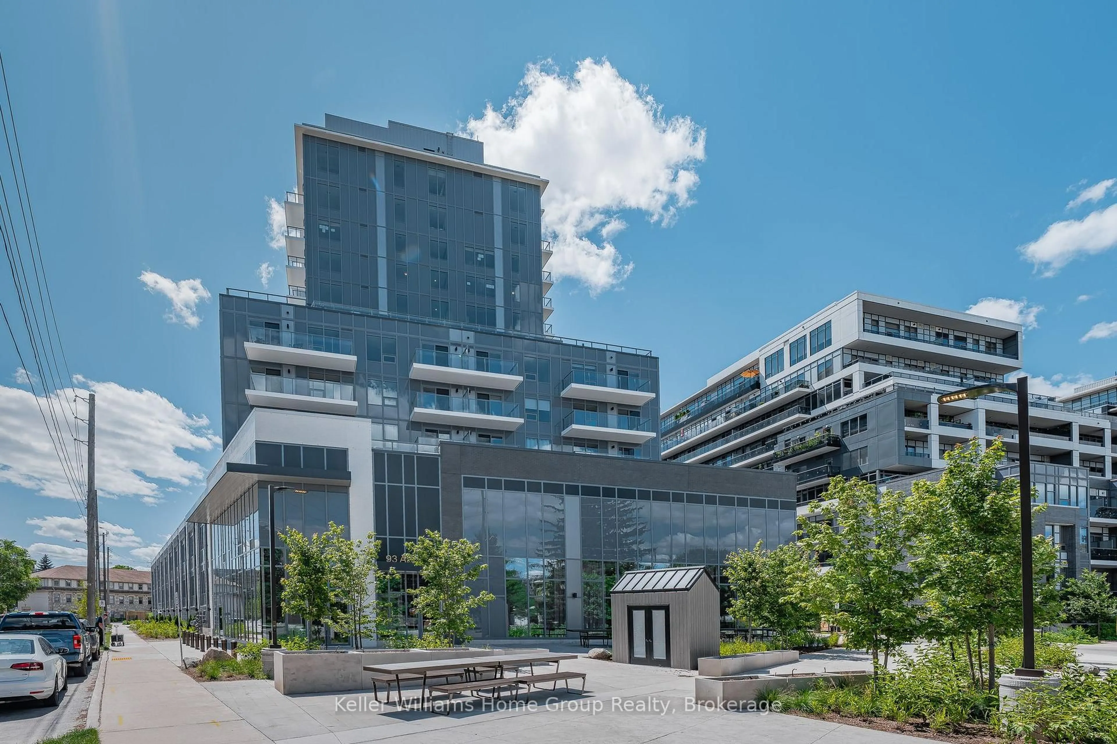 Patio, building for 93 Arthur St #714, Guelph Ontario N1E 0T3