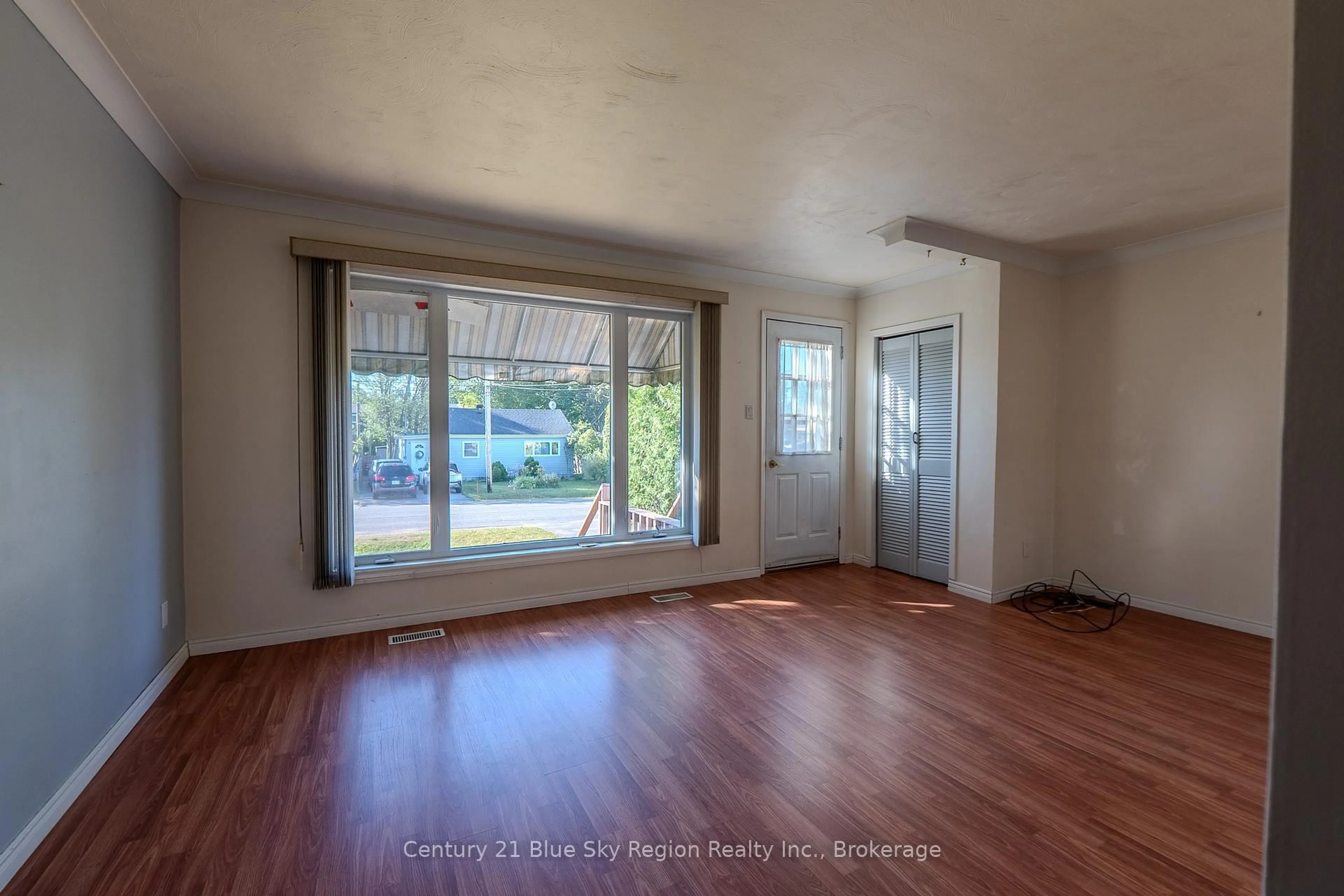 A pic of a room for 536 Aberdeen Ave, North Bay Ontario P1B 7H7