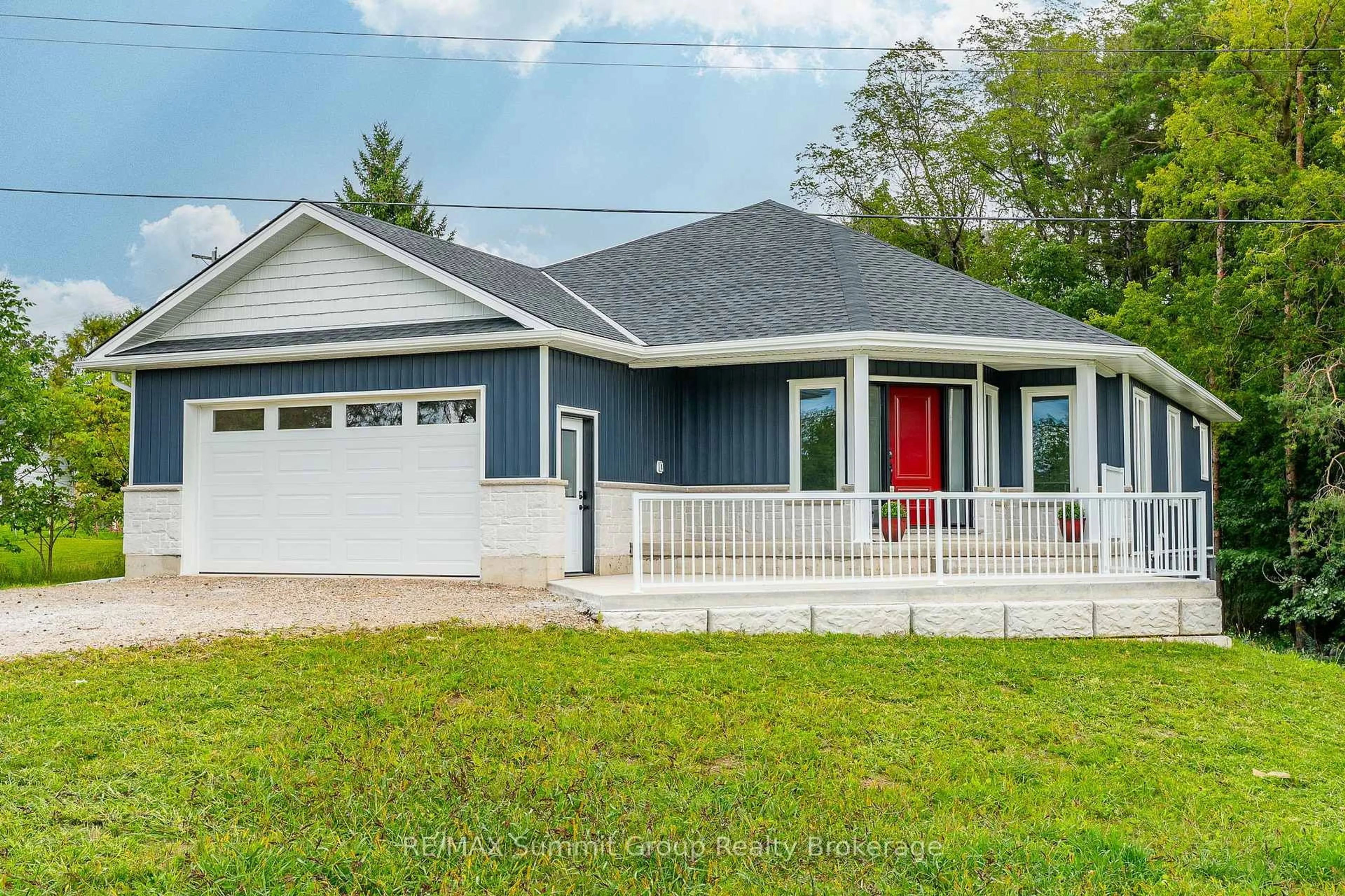 Home with vinyl exterior material, street for 307 1st Ave, Arran-Elderslie Ontario N0G 1L0