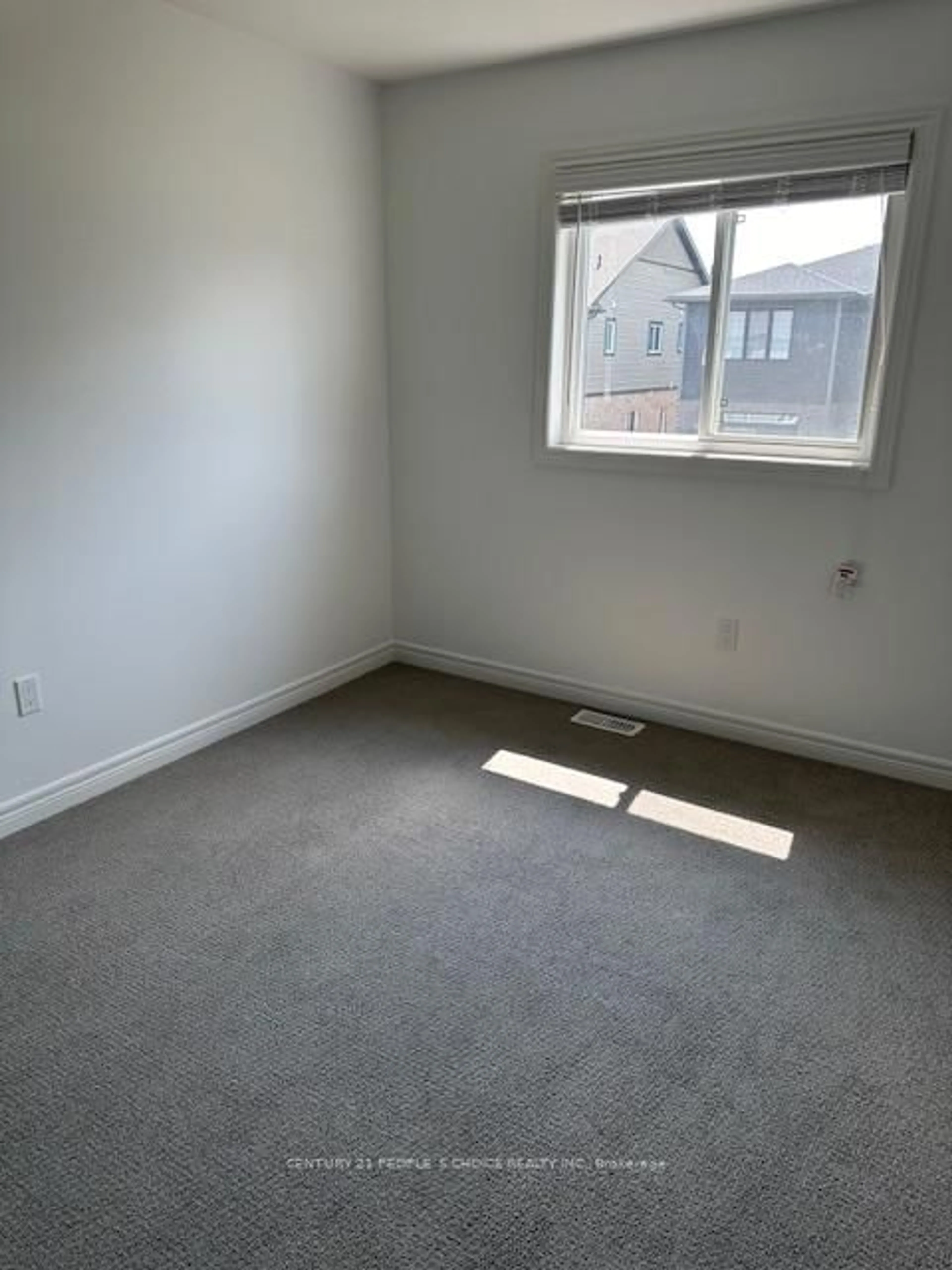 A pic of a room for 54 Lymburner St, Pelham Ontario L0S 1E6