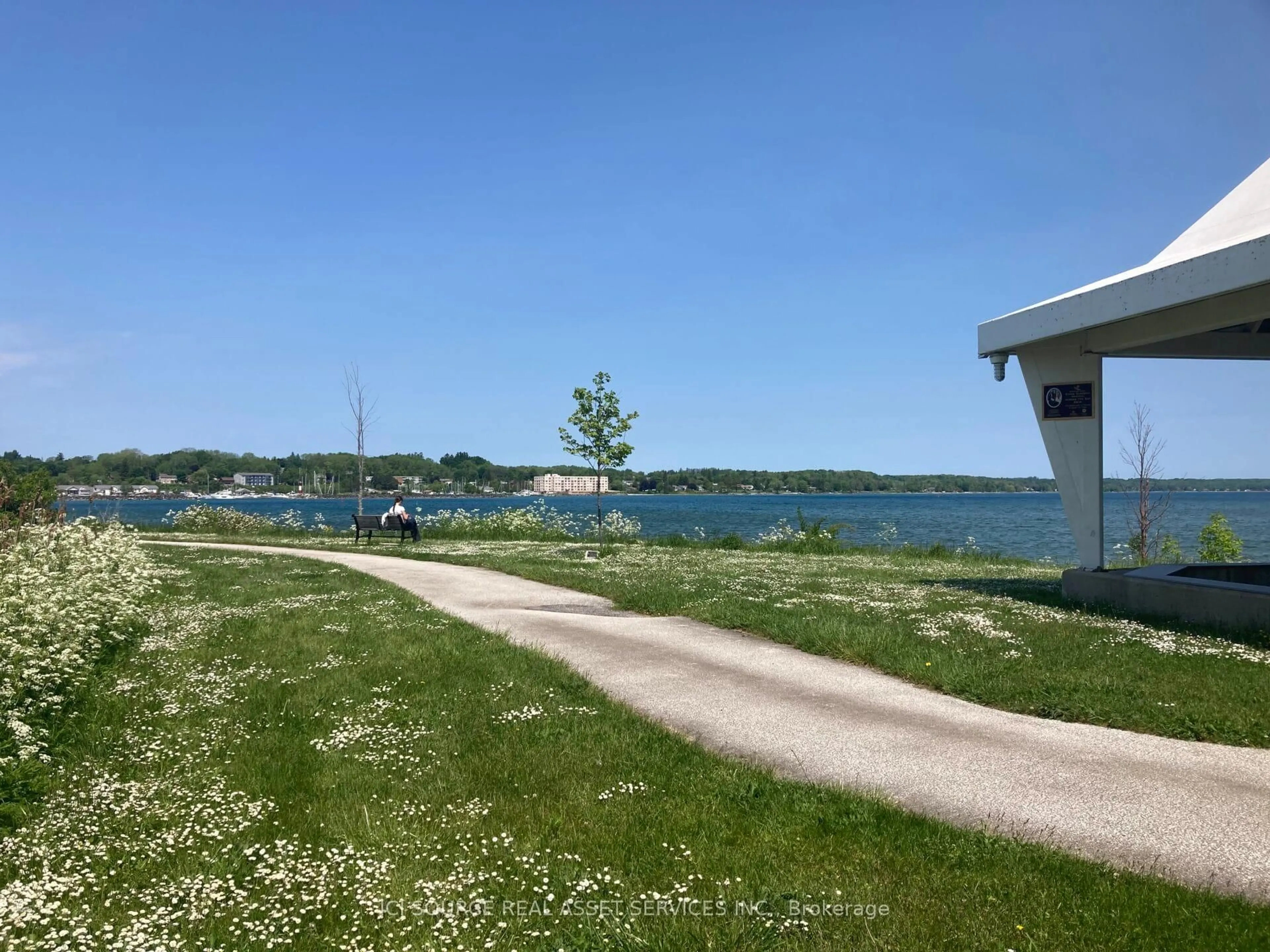 Unknown for 297 18th St #107, Owen Sound Ontario N4K 2M4