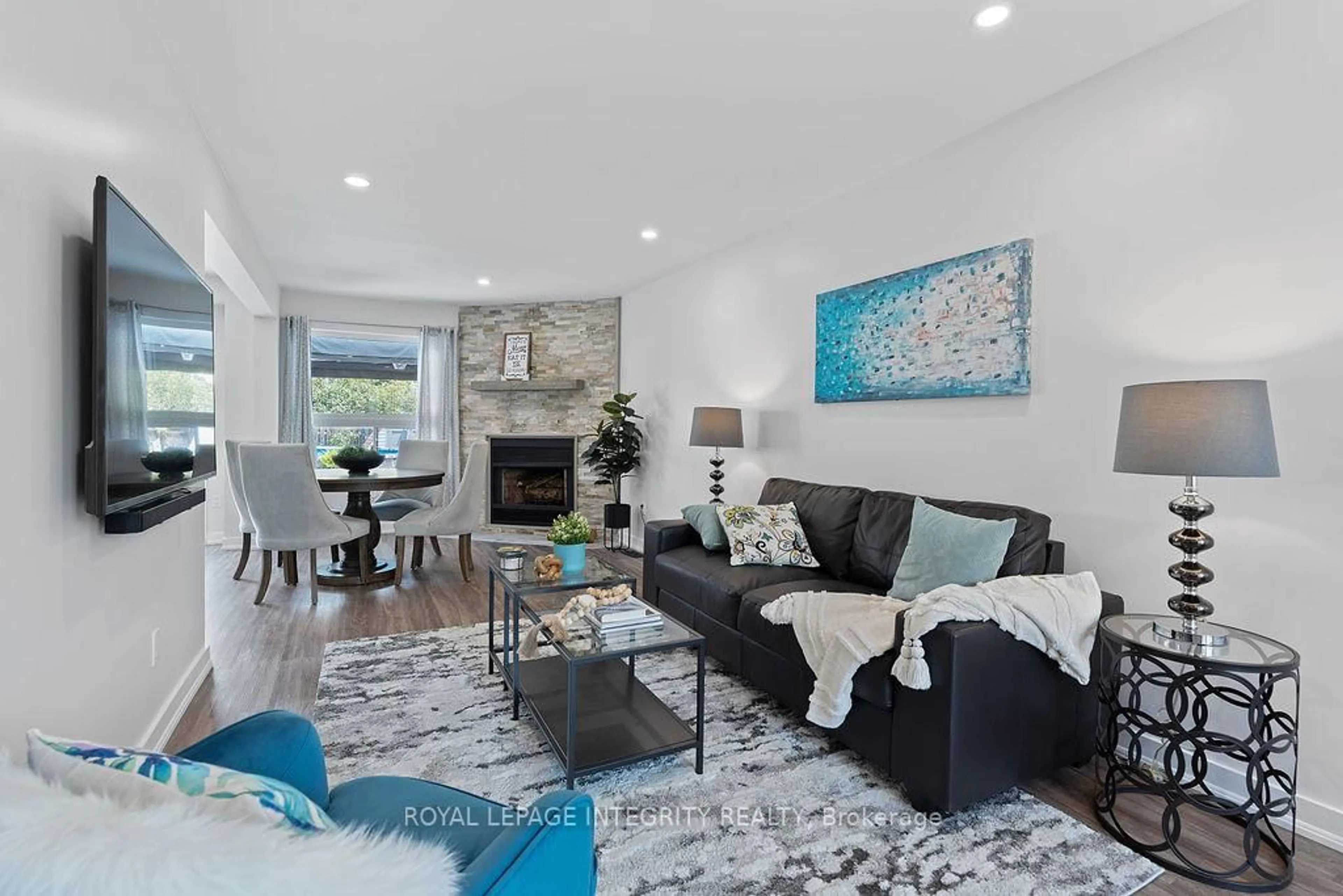 Living room with furniture, unknown for 41 Beacon Way, Ottawa Ontario K2K 2R3