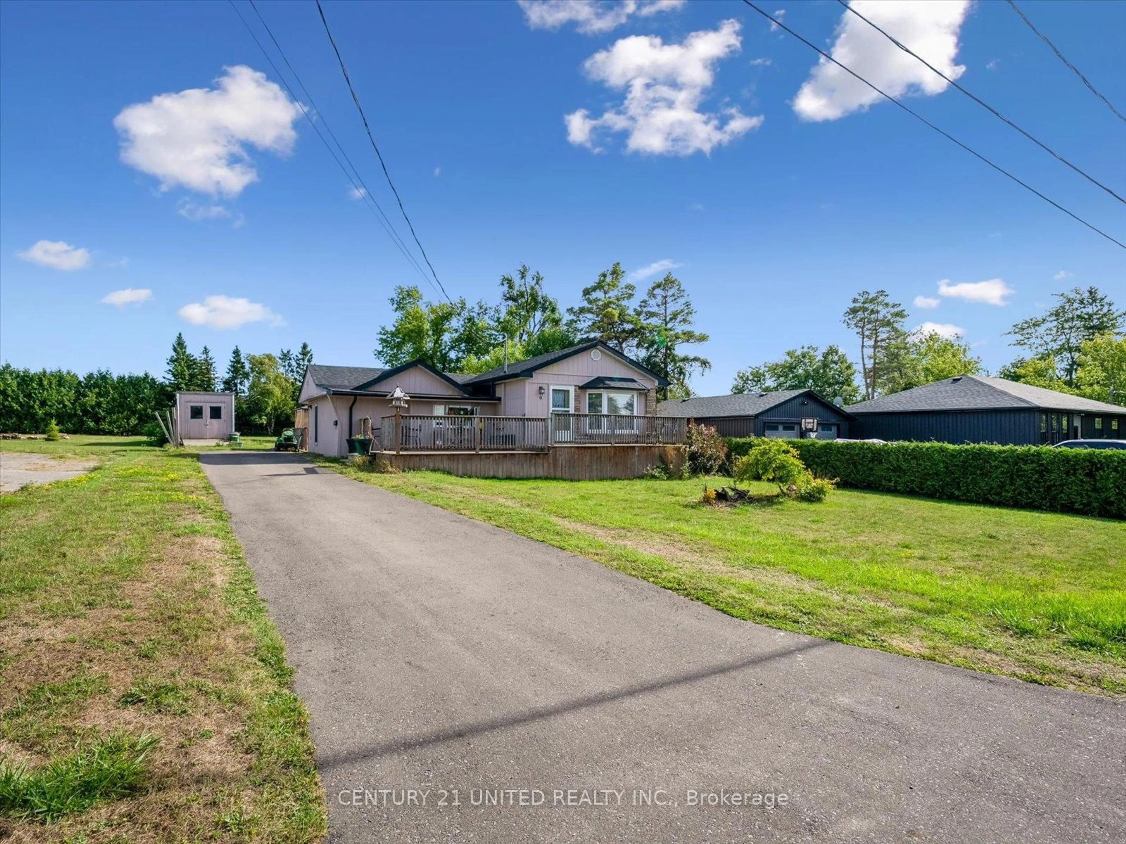 A pic from outside/outdoor area/front of a property/back of a property/a pic from drone, street for 9 Beverly St, Kawartha Lakes Ontario K9V 4Y8