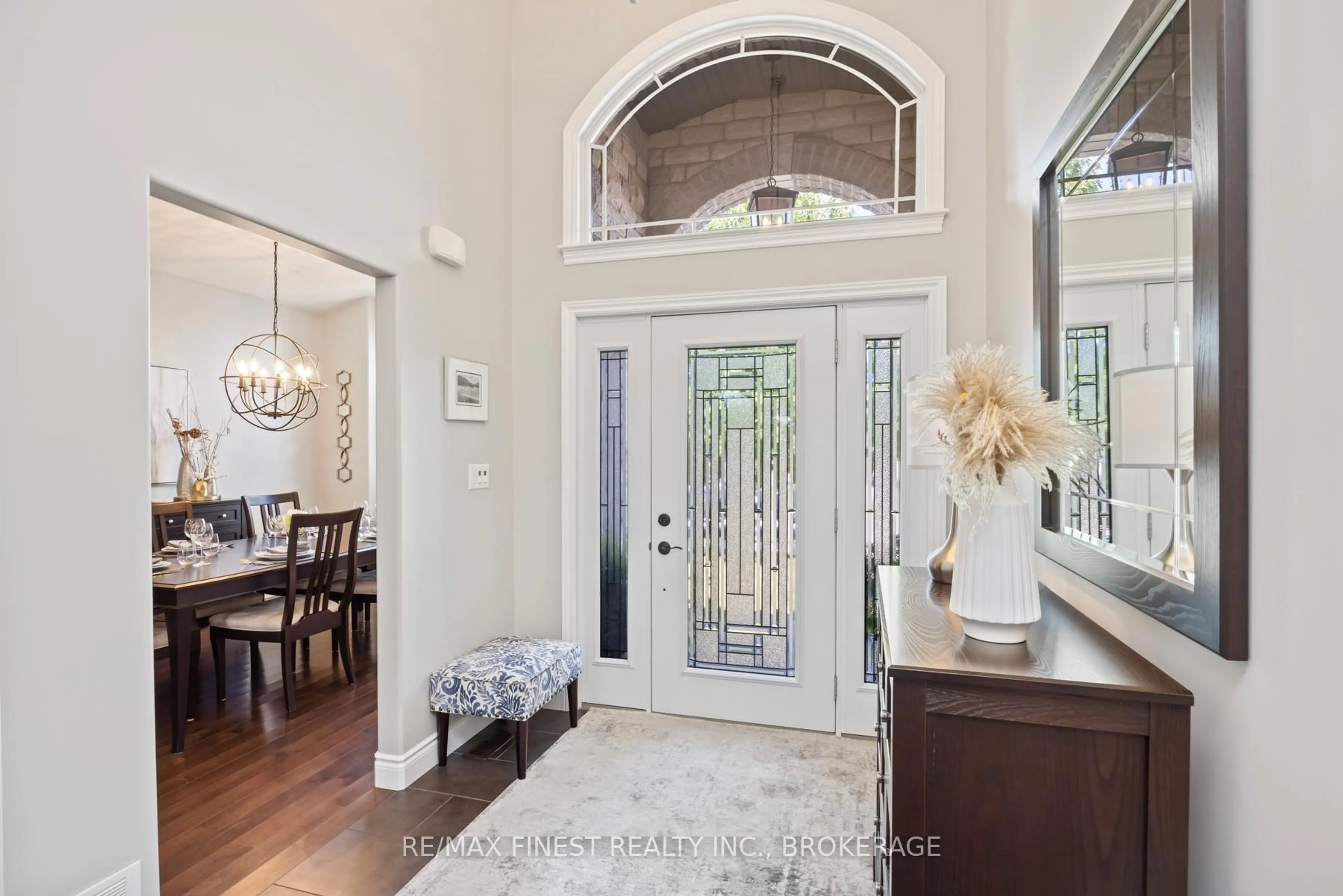 Indoor entryway for 1231 Lisbon Pl, Kingston Ontario K7P 0G5