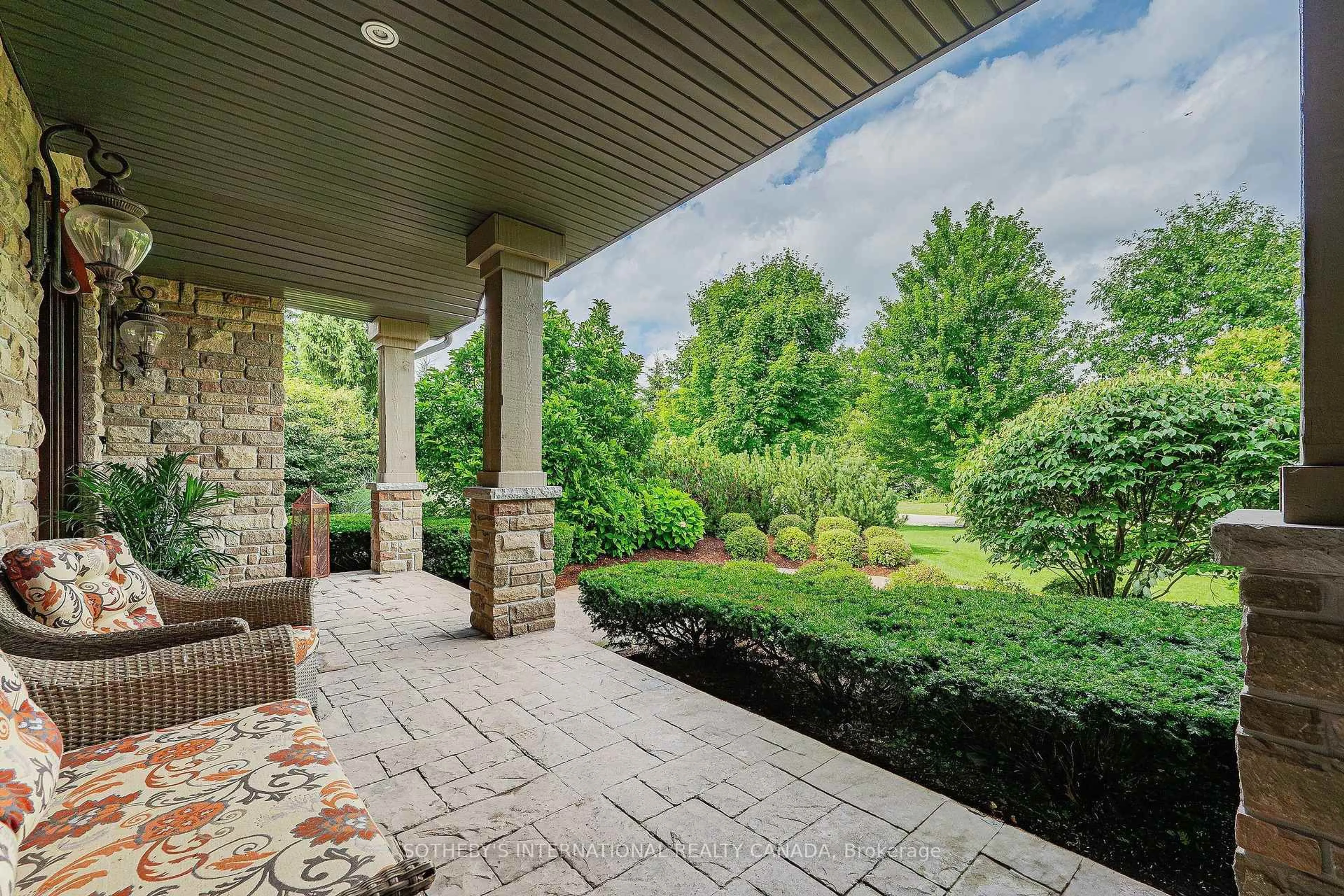 Patio, unknown for 111 John Bricker Rd, Cambridge Ontario N3H 4R8