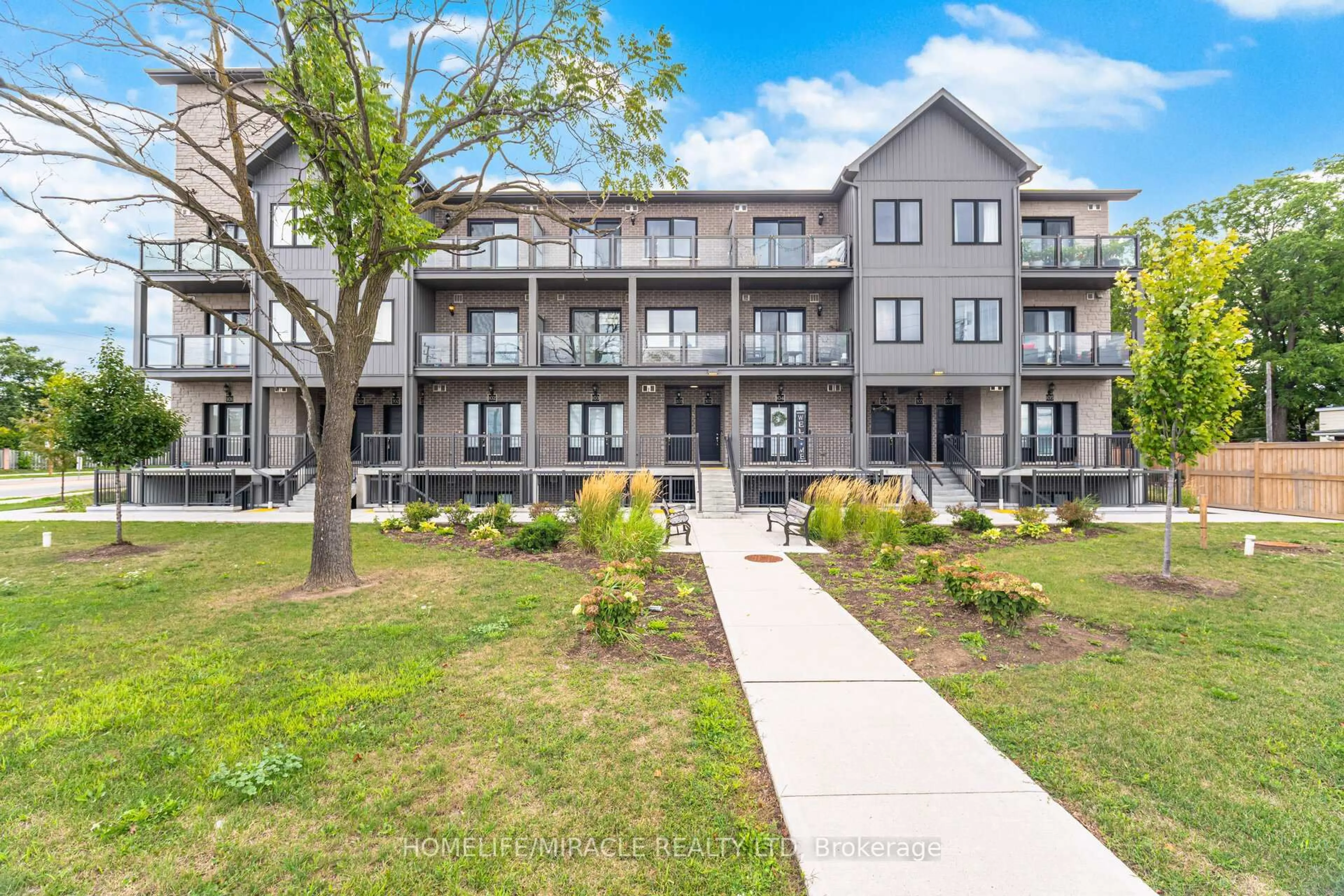 A pic from outside/outdoor area/front of a property/back of a property/a pic from drone, unknown for 721 Franklin Blvd #305, Cambridge Ontario N1R 0E4