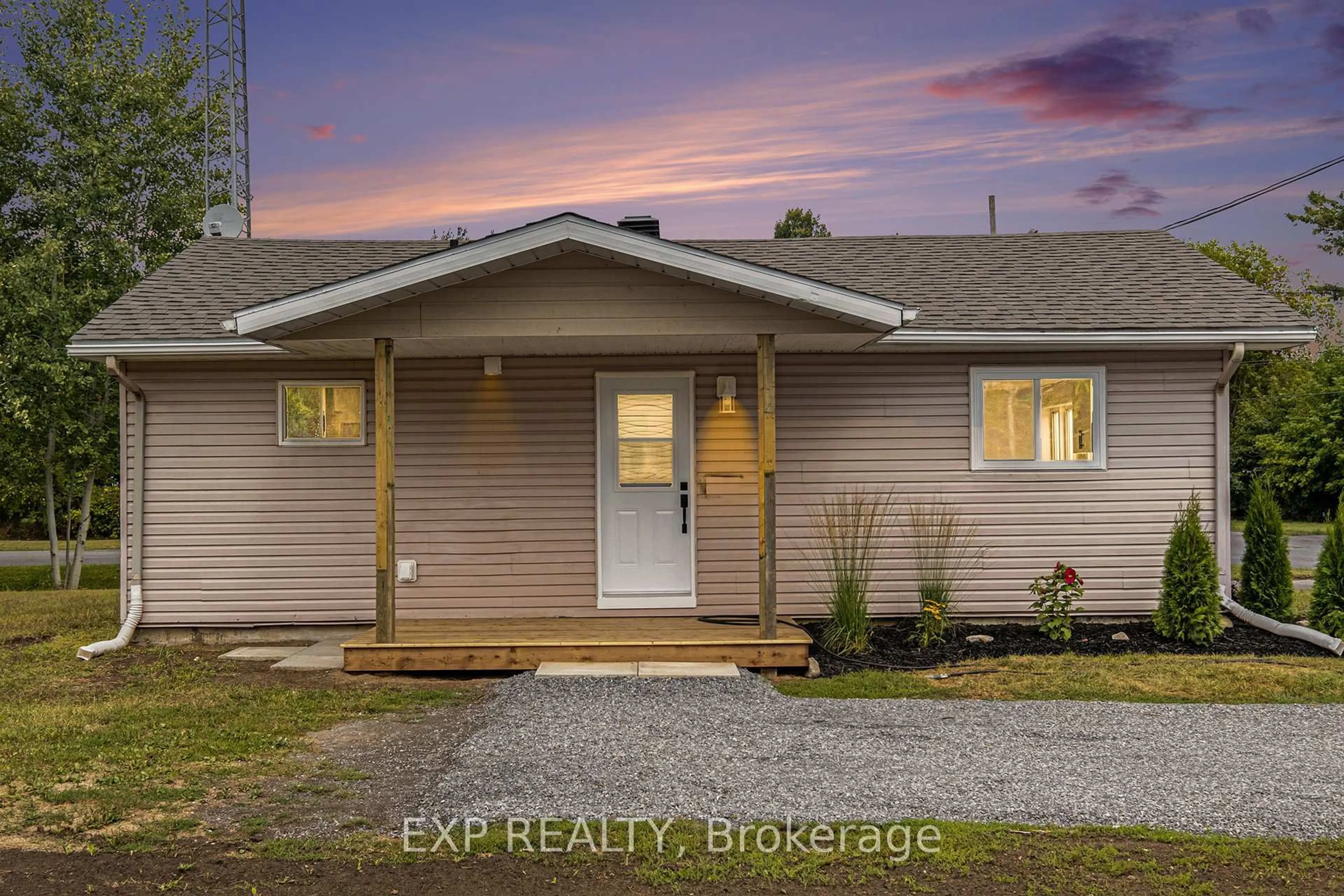 Home with vinyl exterior material, unknown for 68 Andrew St, The Nation Ontario K0A 2M0