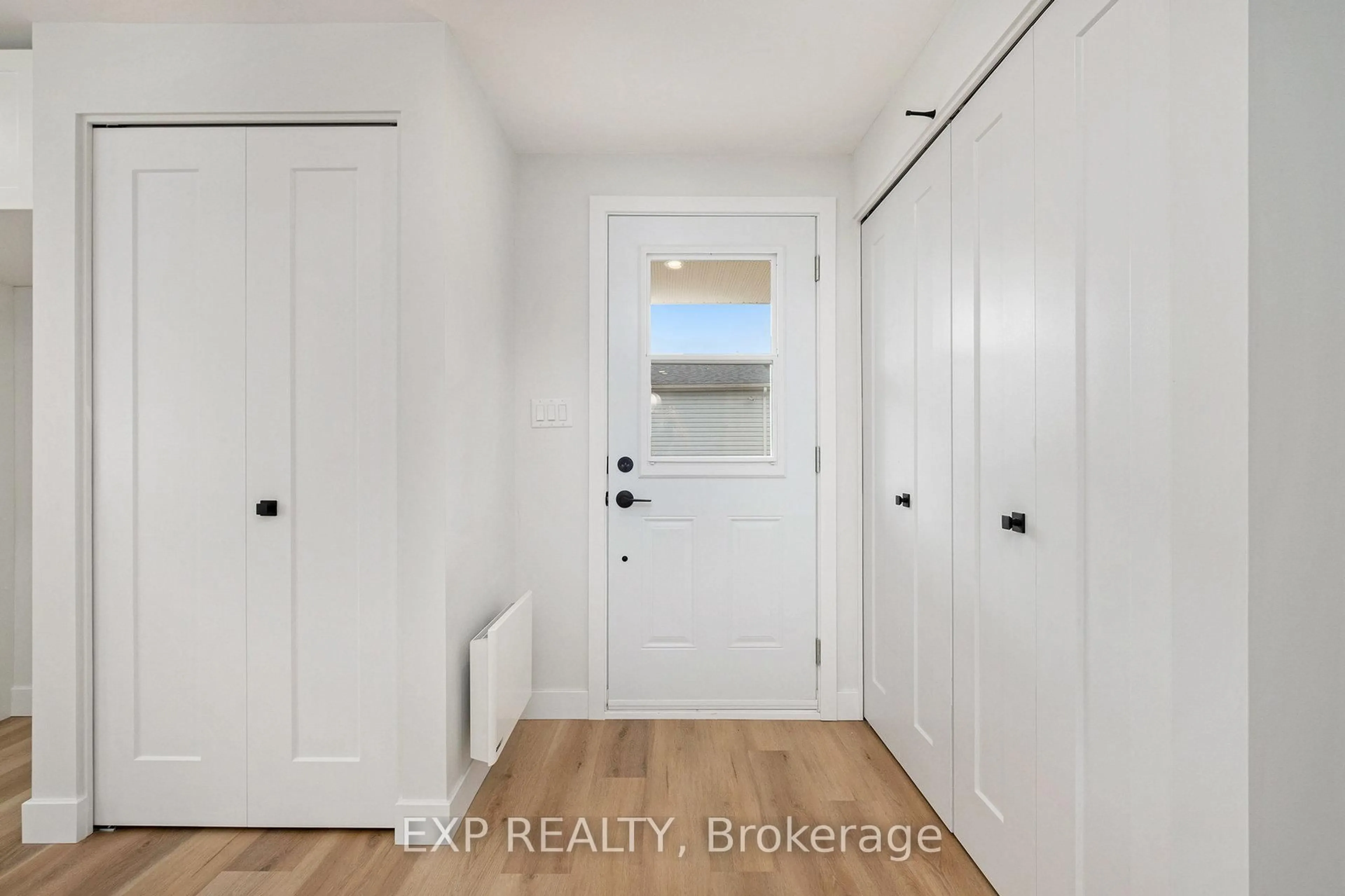 Indoor entryway for 68 Andrew St, The Nation Ontario K0A 2M0